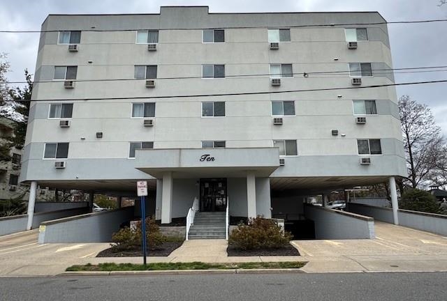 # 250007639 - For Rent in Hackensack NJ