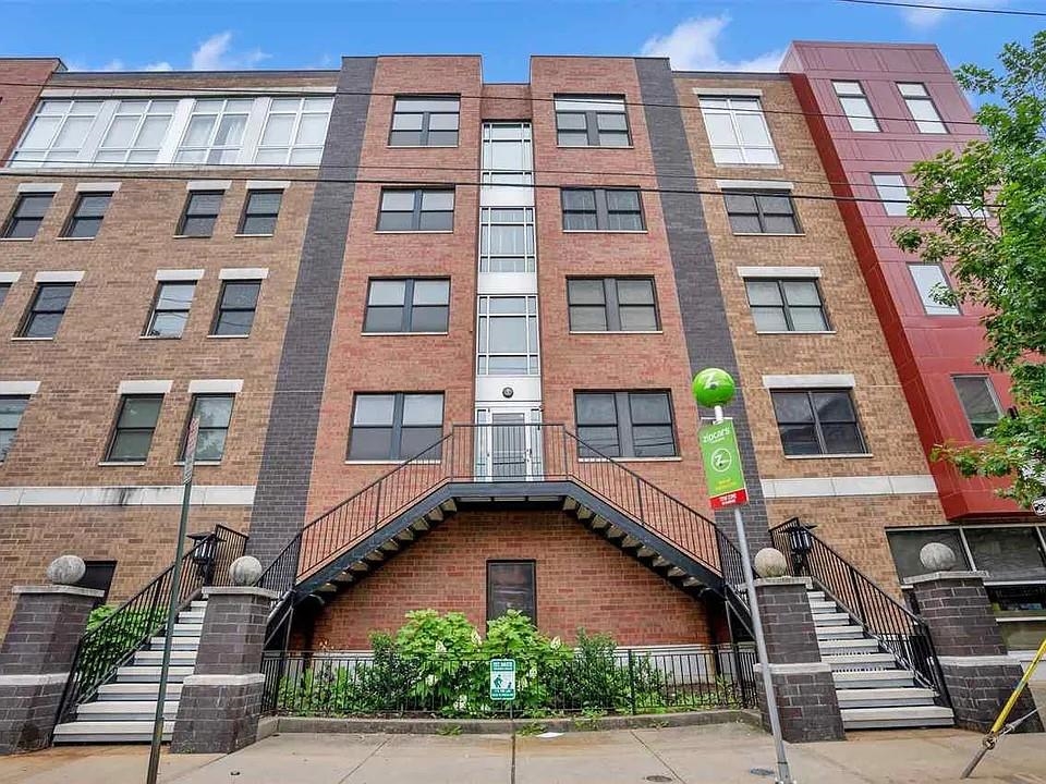 # 250007640 - For Rent in Hoboken NJ