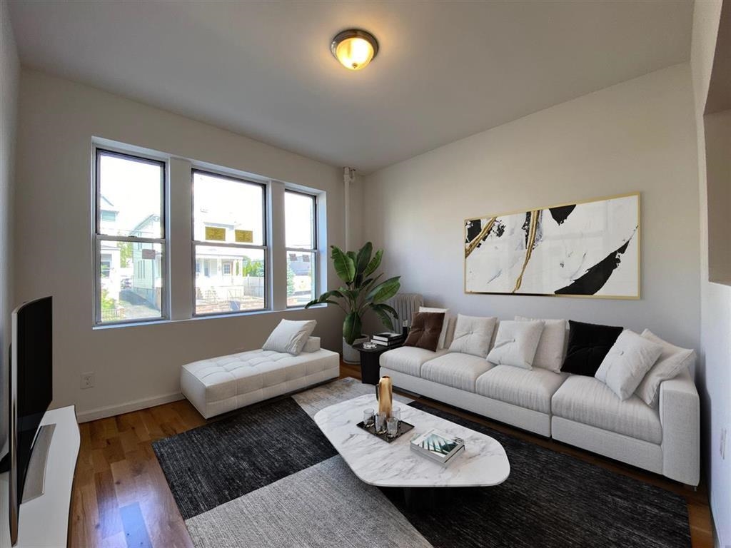 # 250007644 - For Rent in Bayonne NJ