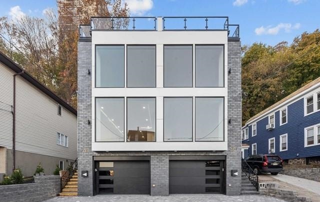 # 250007648 - For Rent in Edgewater NJ