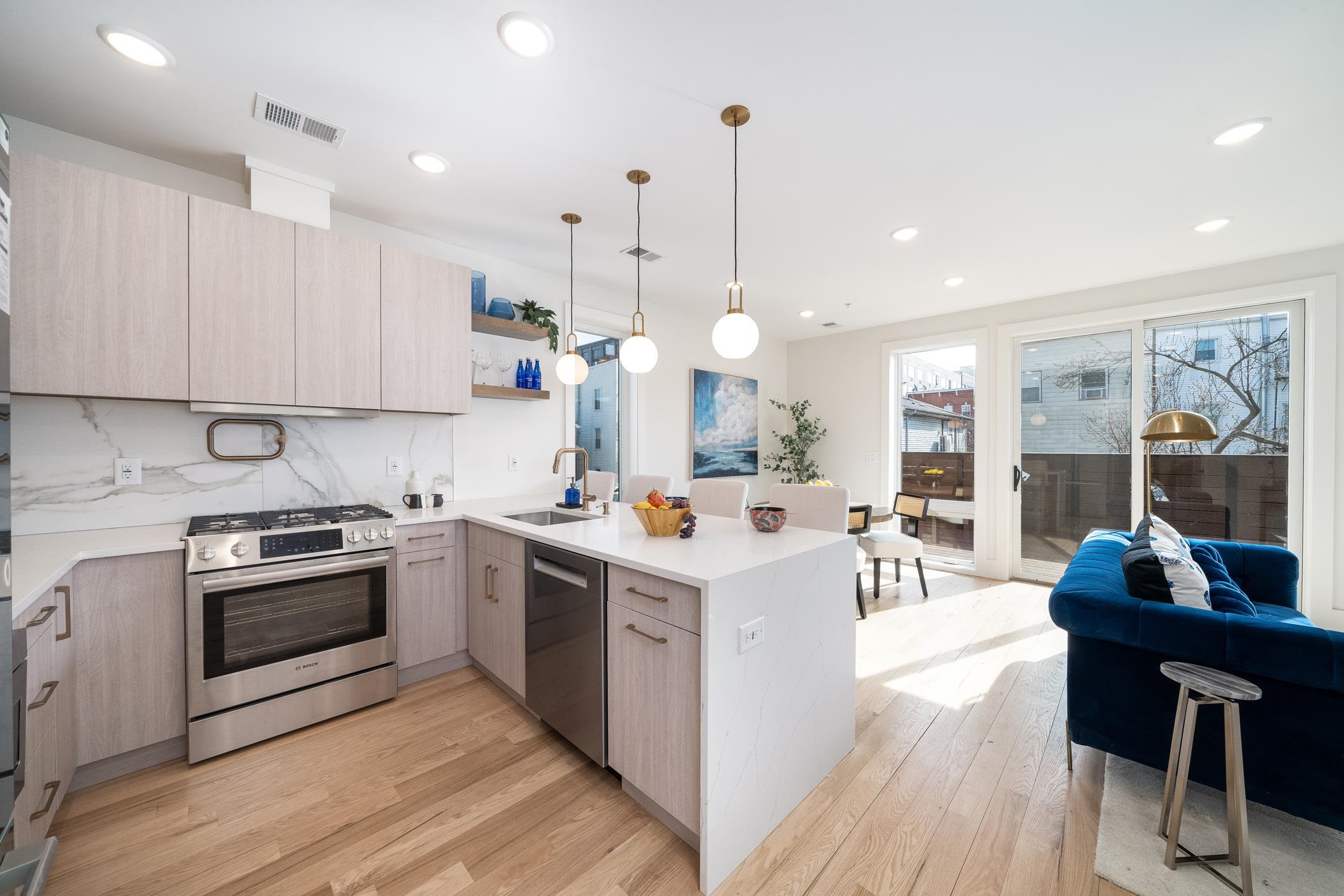 # 250007725 - For Rent in JERSEY CITY - Bergen-Lafayett NJ