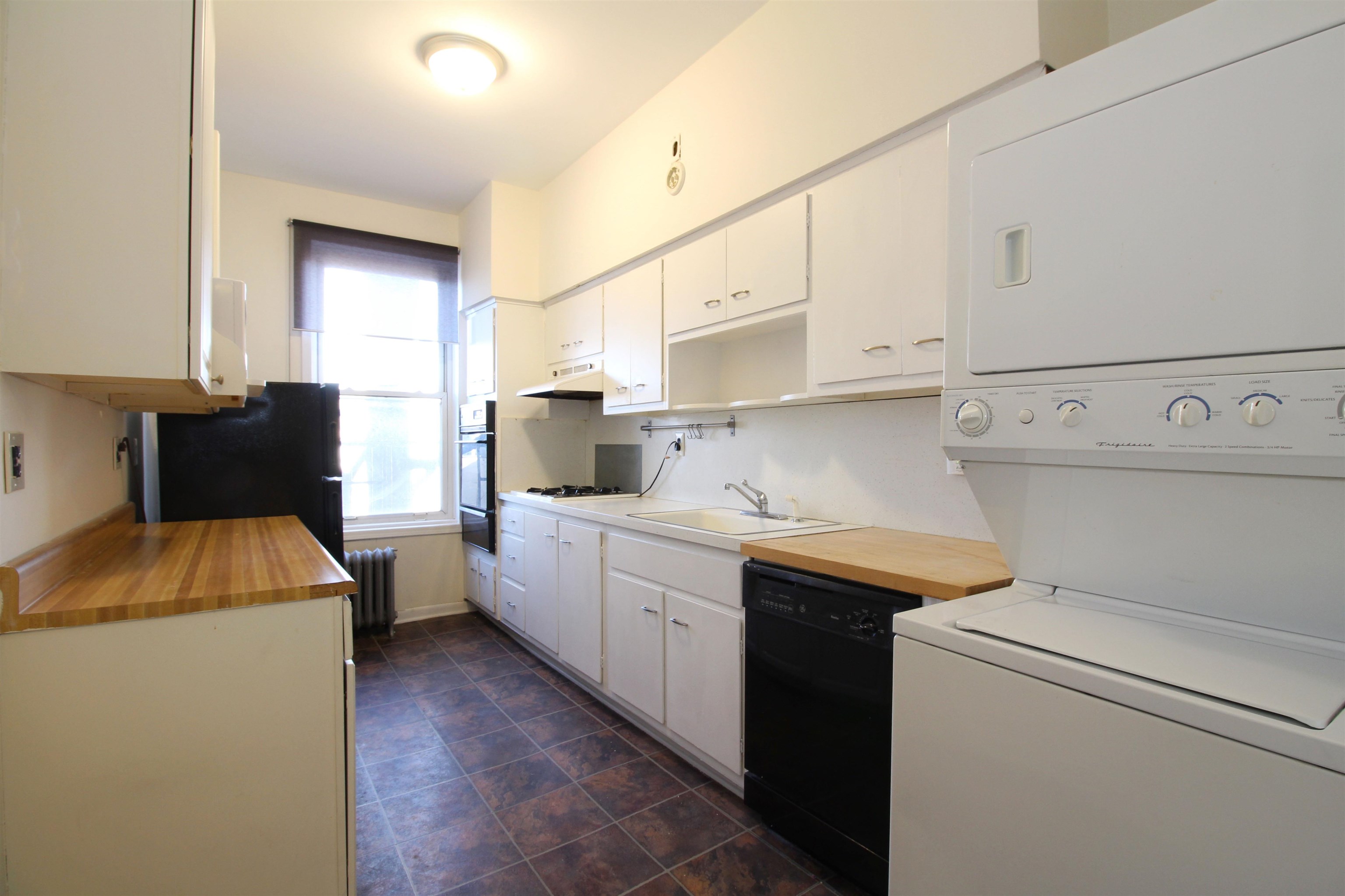# 250007734 - For Rent in Hoboken NJ