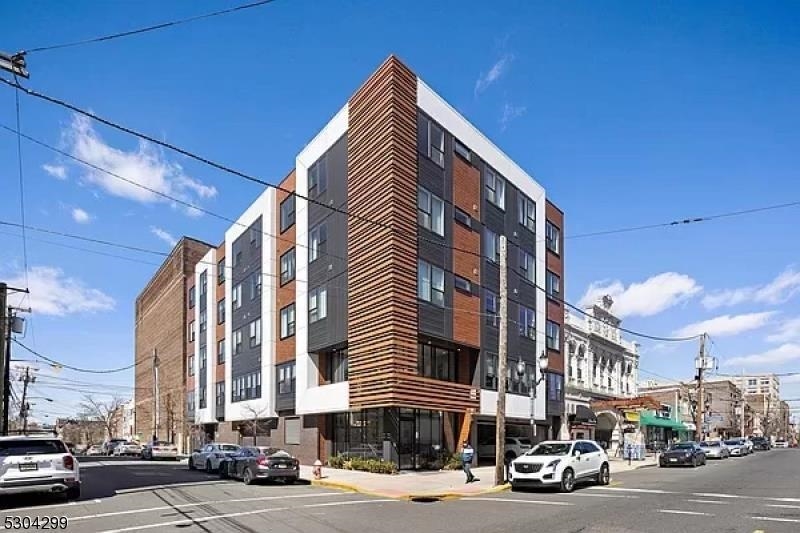 # 250007741 - For Rent in West New York NJ