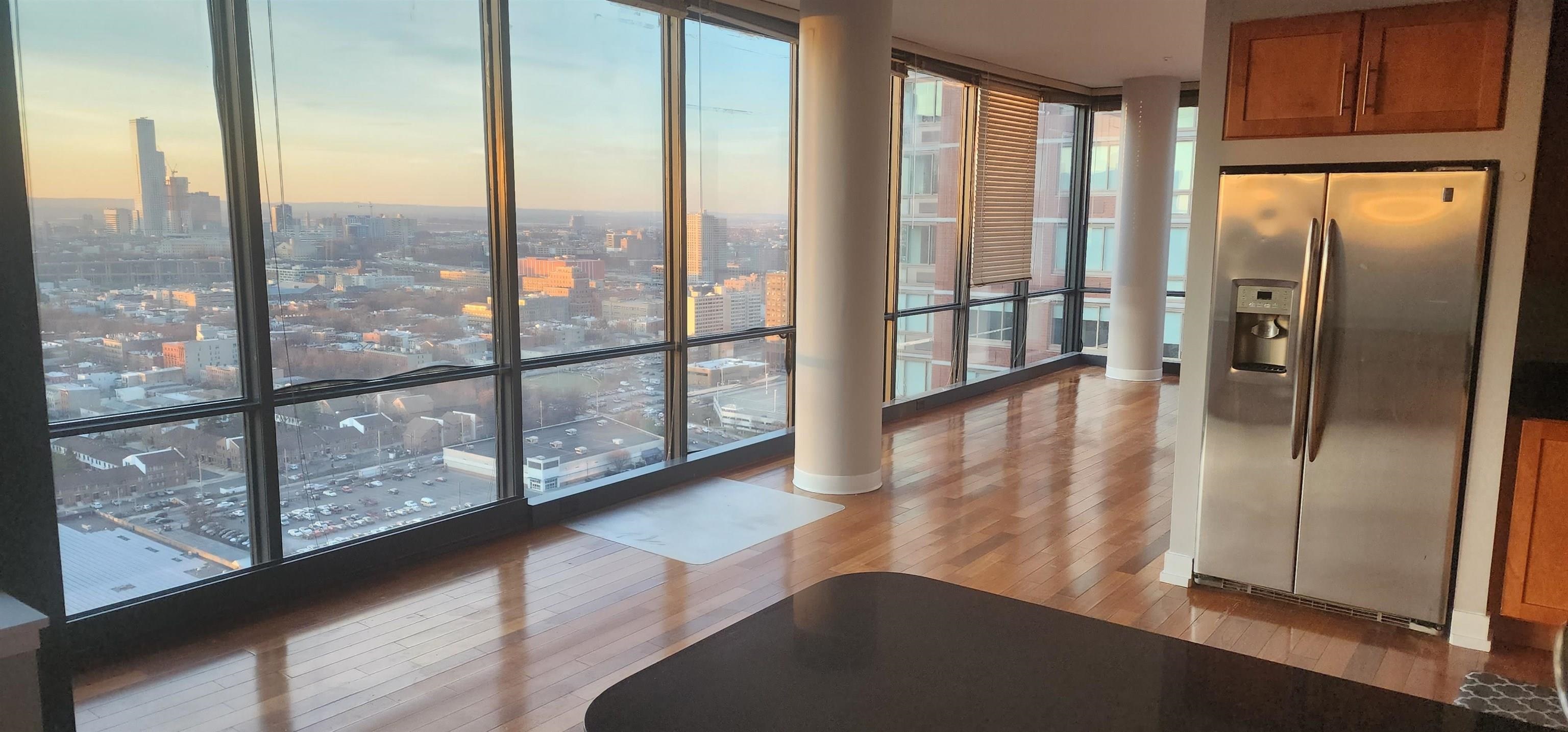 # 250007762 - For Rent in JERSEY CITY - Downtown NJ