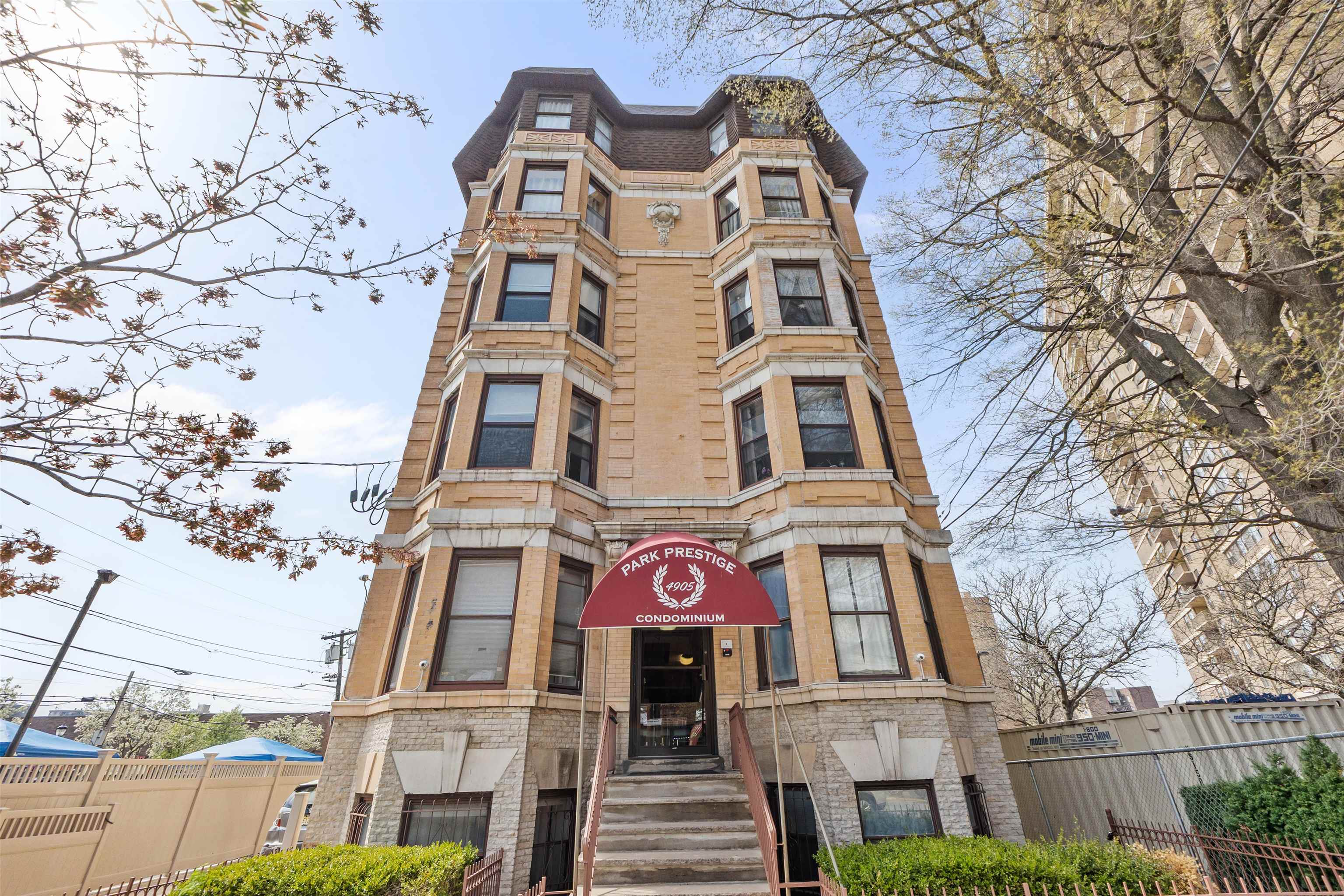 # 250007794 - For Rent in Union City NJ