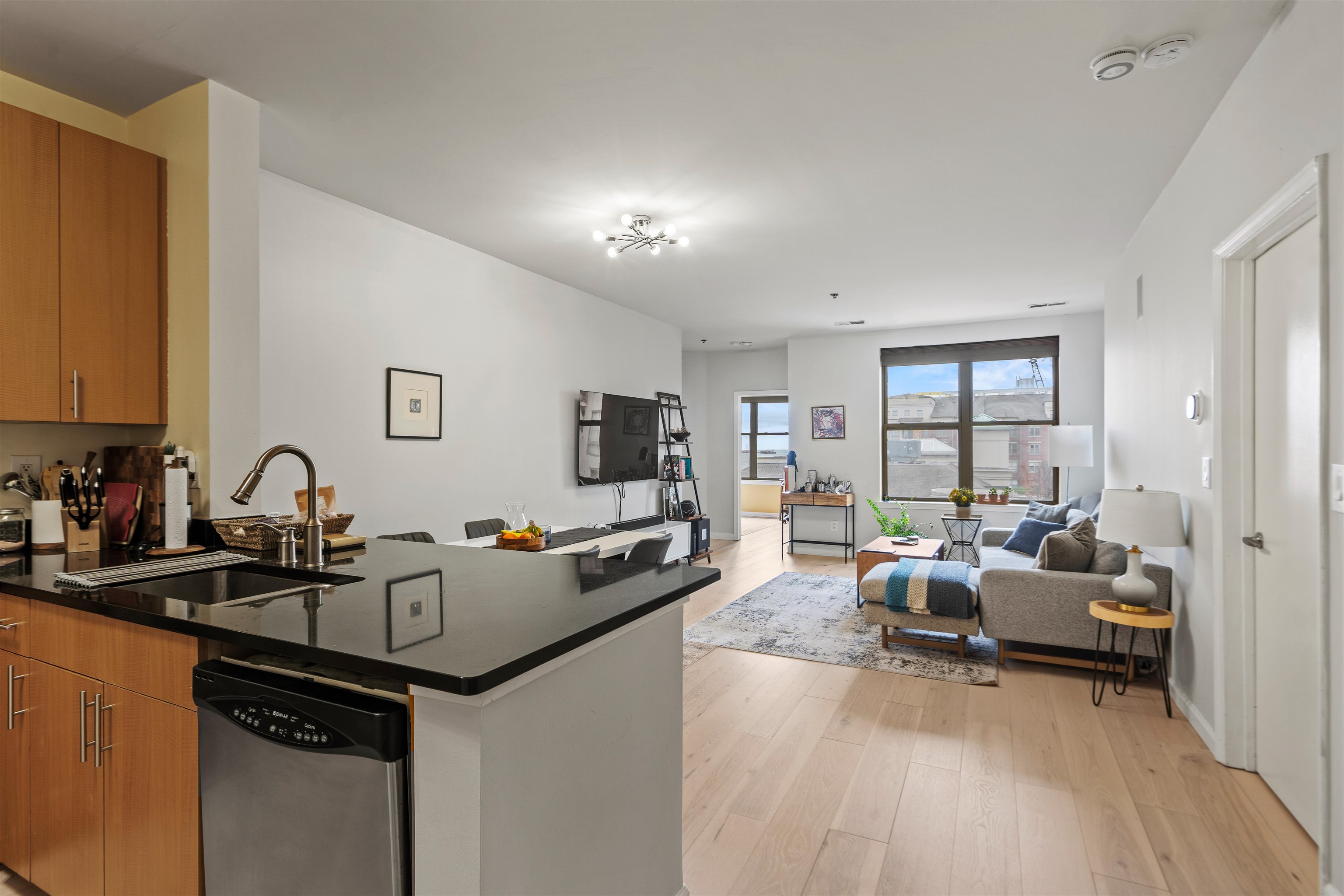# 250007813 - For Rent in West New York NJ