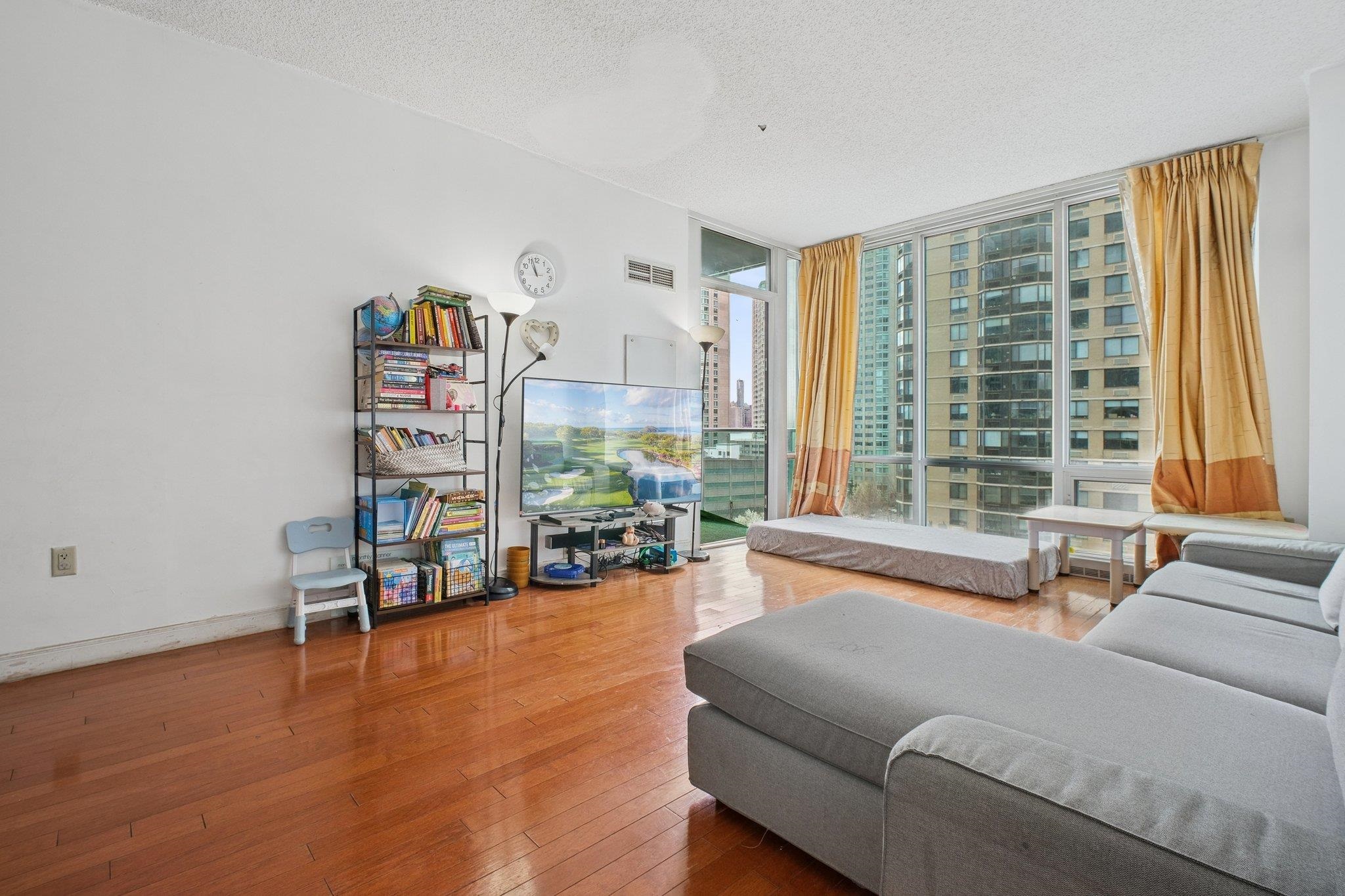 # 250007814 - For Rent in JERSEY CITY - Downtown NJ