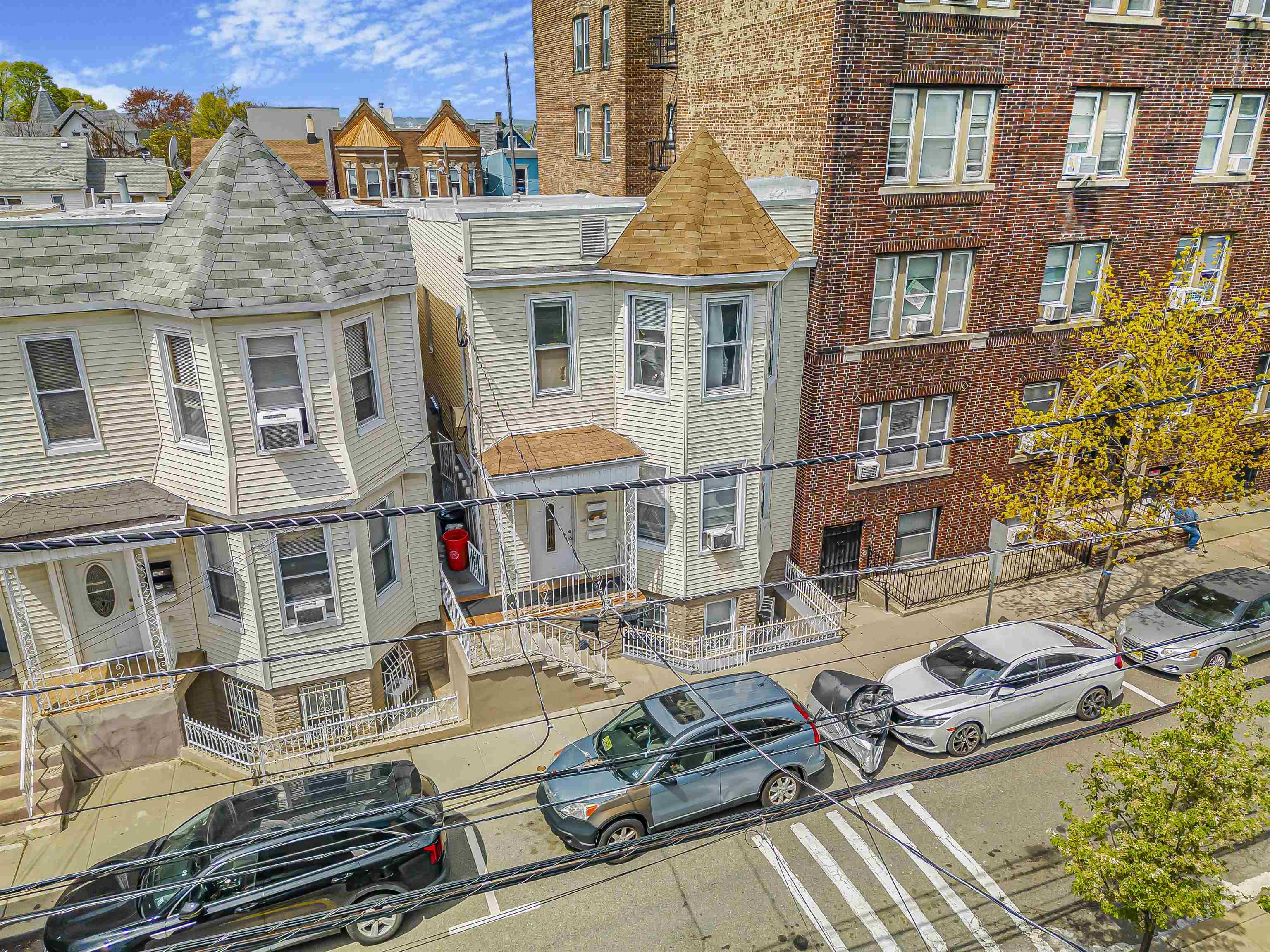 # 250007827 - For Rent in Union City NJ