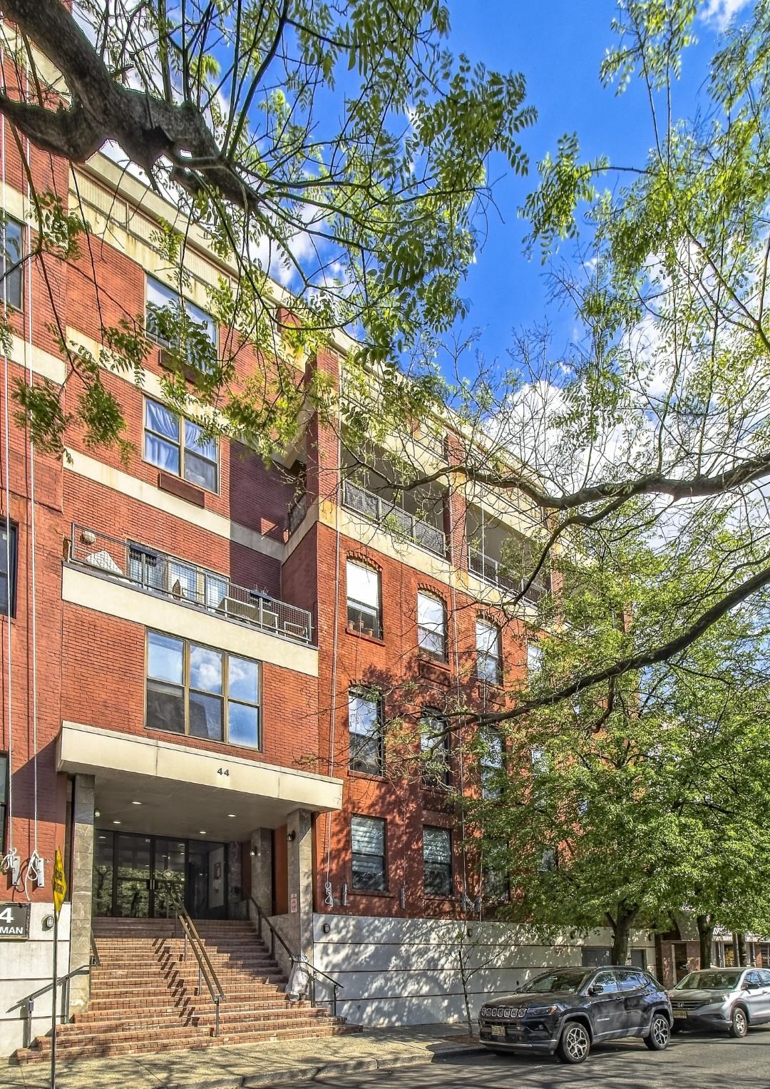 # 250007830 - For Rent in JERSEY CITY - Heights NJ