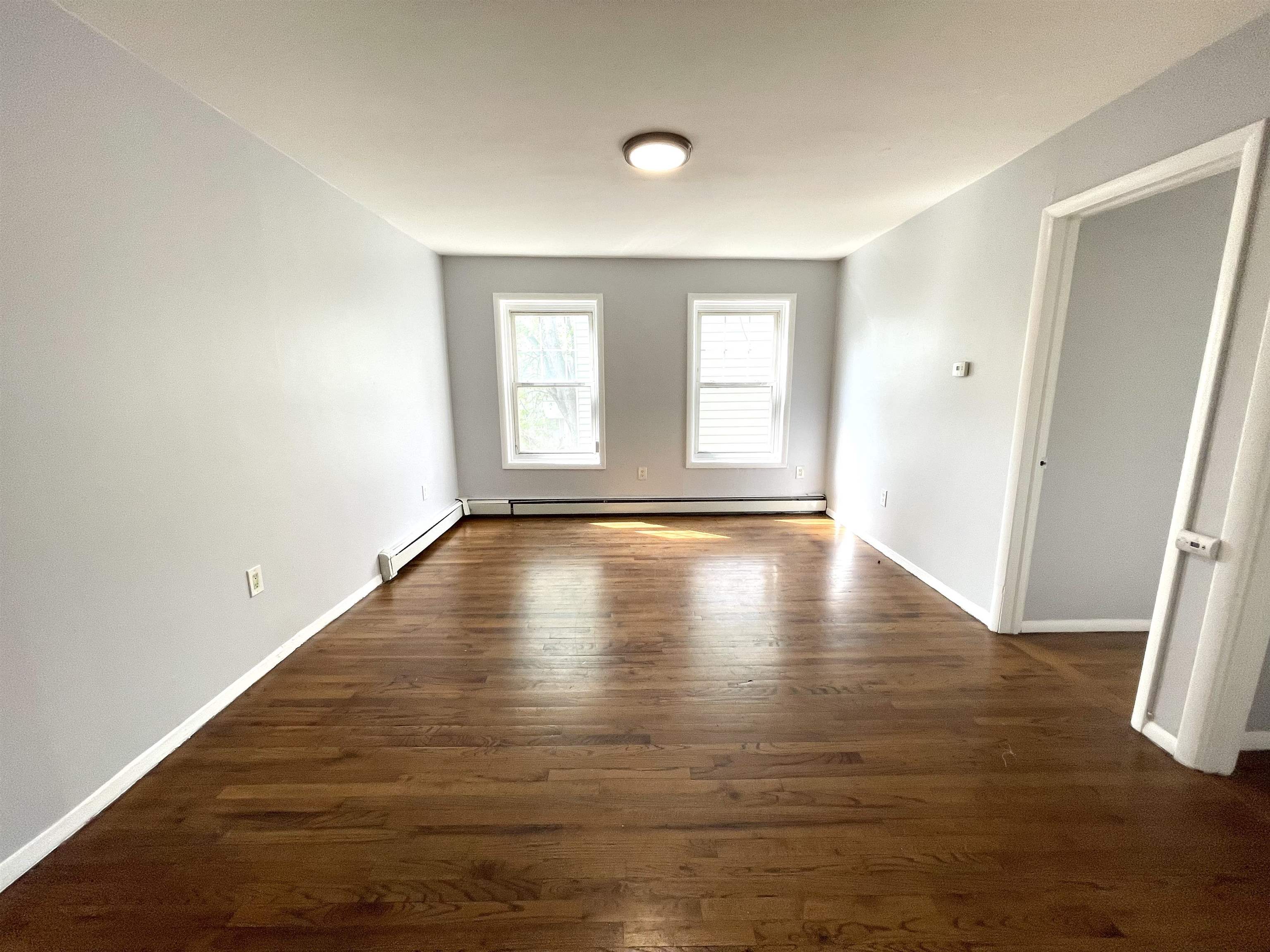 # 250007839 - For Rent in JERSEY CITY - Heights NJ