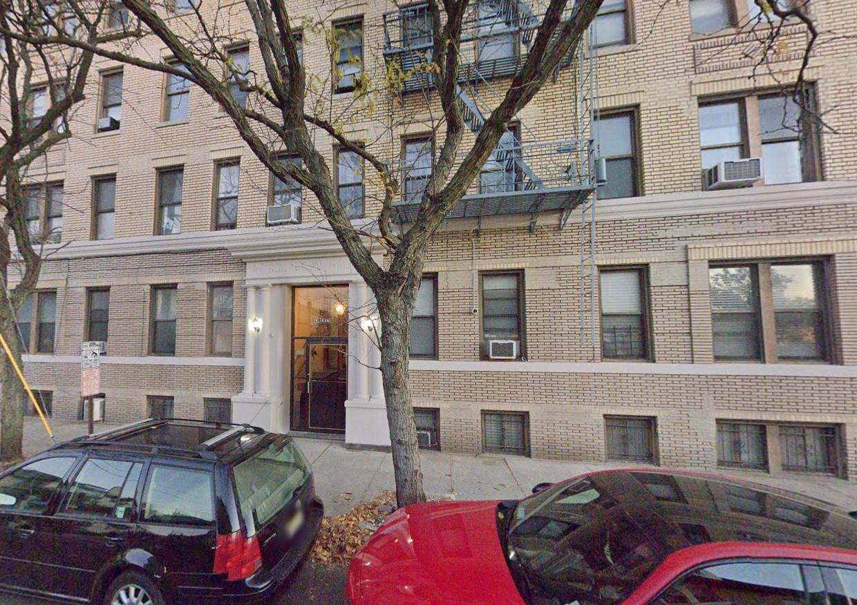 # 250007873 - For Rent in Weehawken NJ