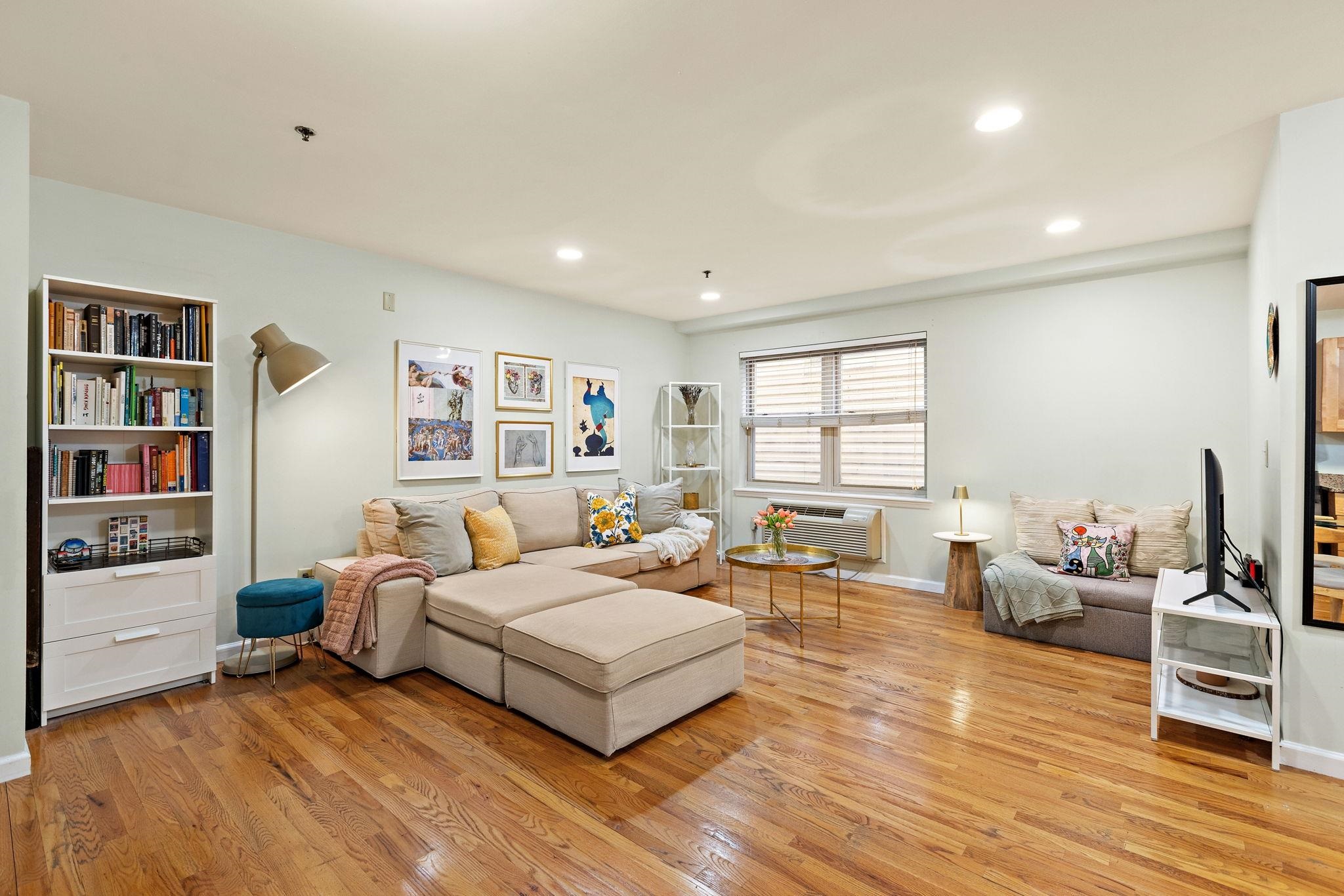 # 250007895 - For Rent in Union City NJ