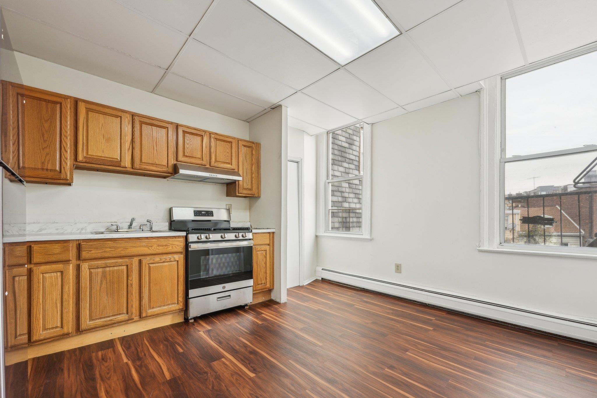 # 250007900 - For Rent in JERSEY CITY - Journal Square NJ