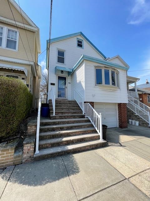 # 250007908 - For Rent in Bayonne NJ