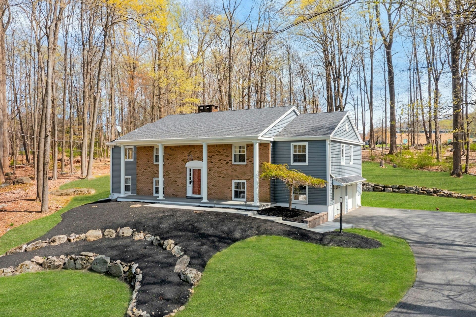 # 250007914 - For Rent in Sparta NJ