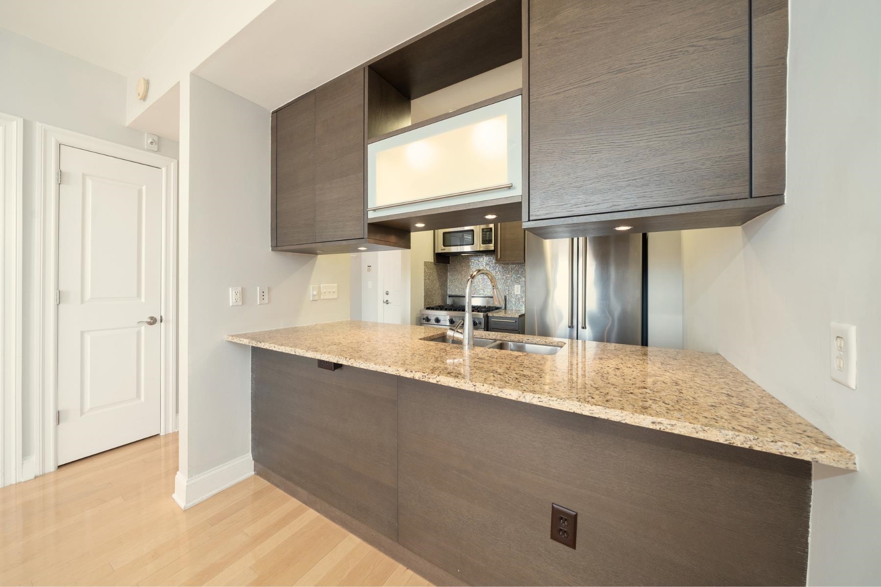 # 250007922 - For Rent in JERSEY CITY - Downtown NJ