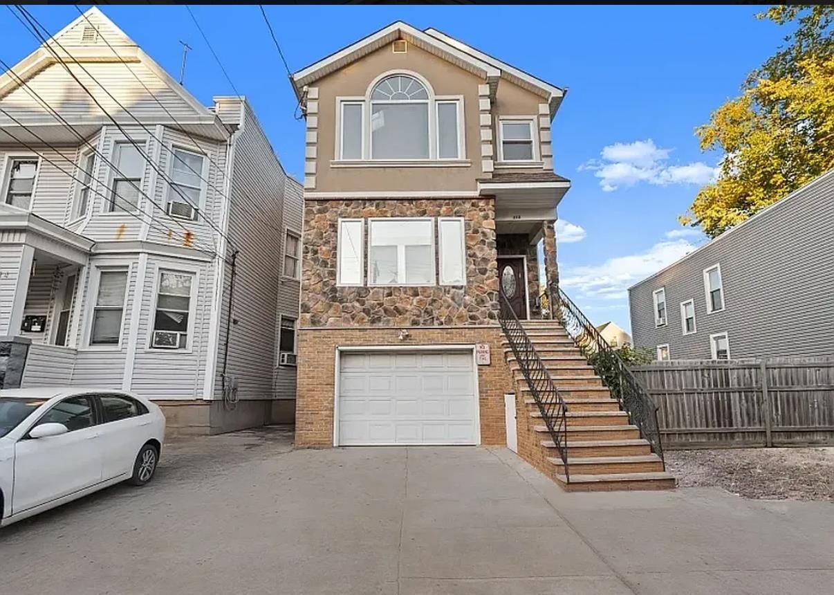 # 250007946 - For Rent in JERSEY CITY - Greenville NJ