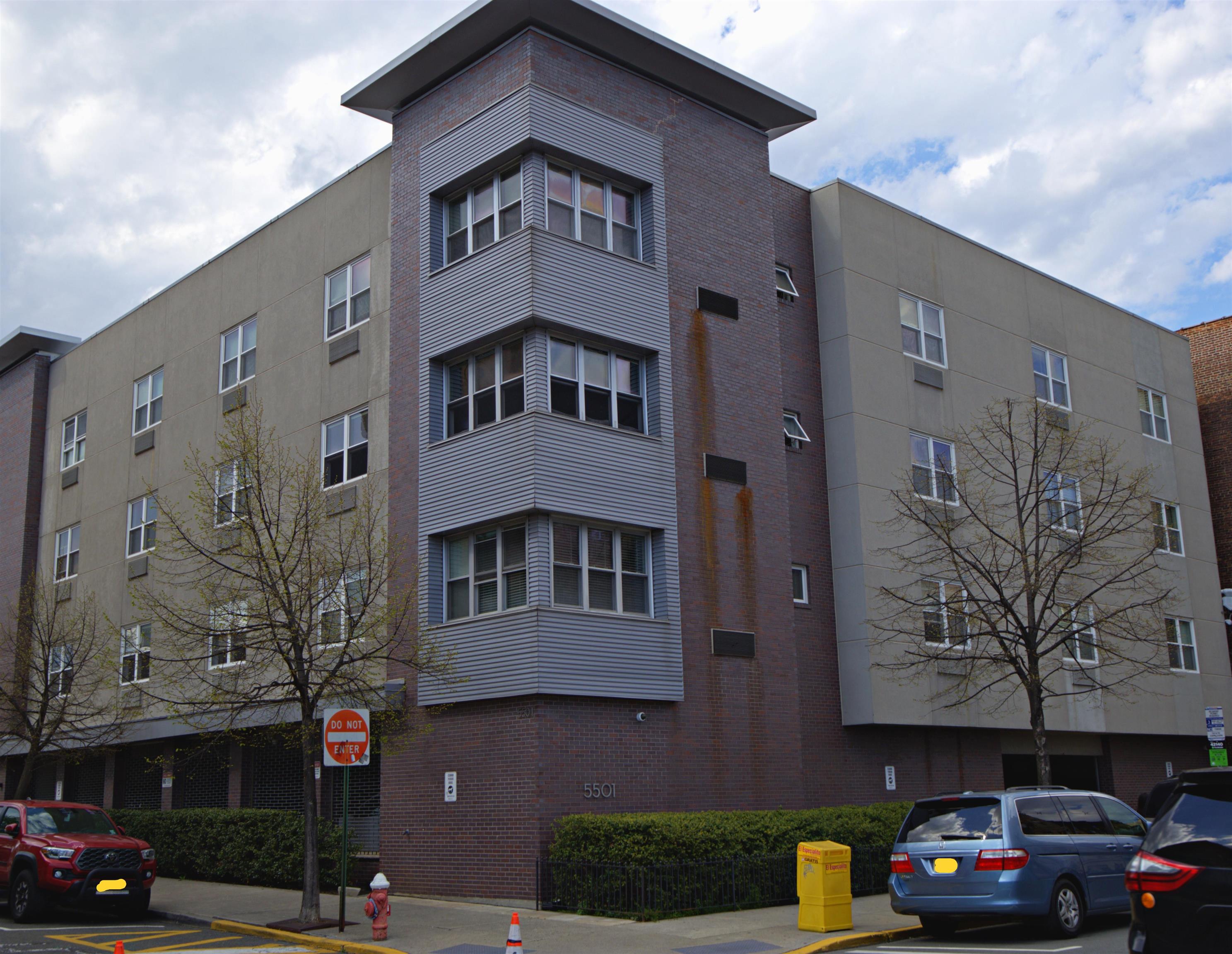 # 250007983 - For Rent in West New York NJ