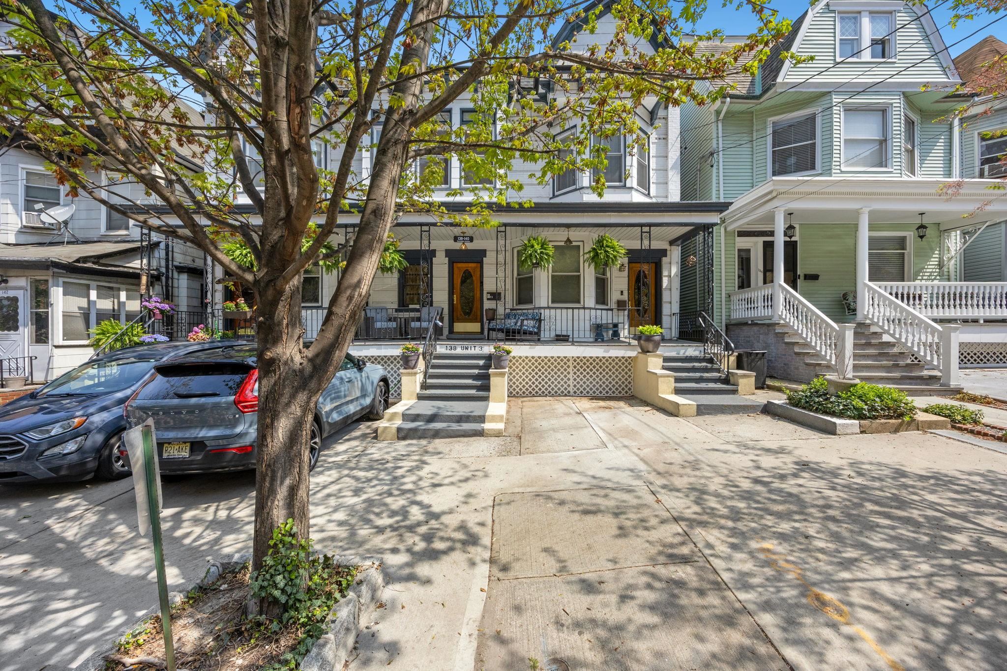 # 250008001 - For Rent in JERSEY CITY - Journal Square NJ