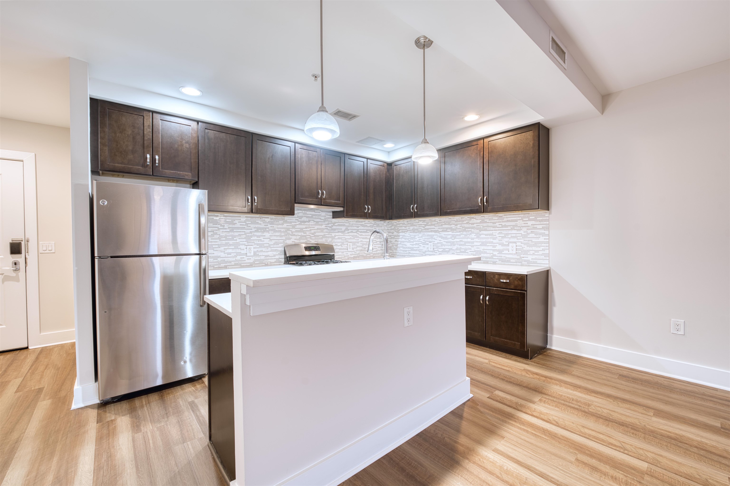 # 250008016 - For Rent in Bayonne NJ