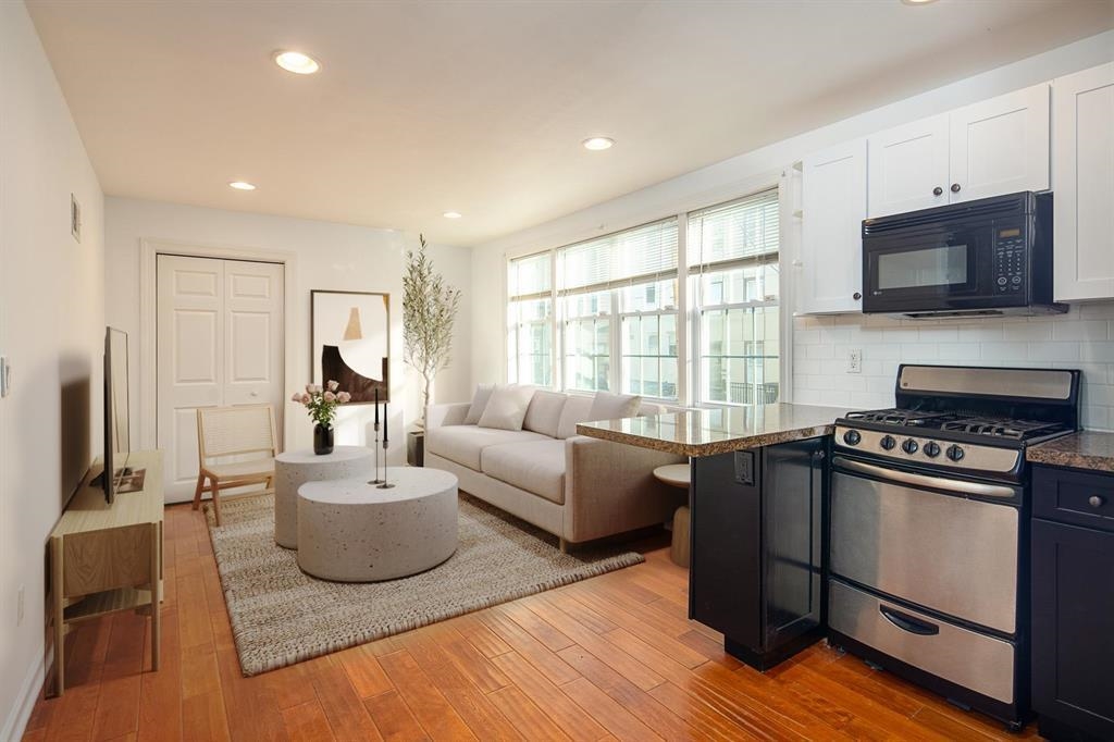 # 250008029 - For Rent in JERSEY CITY - Downtown NJ