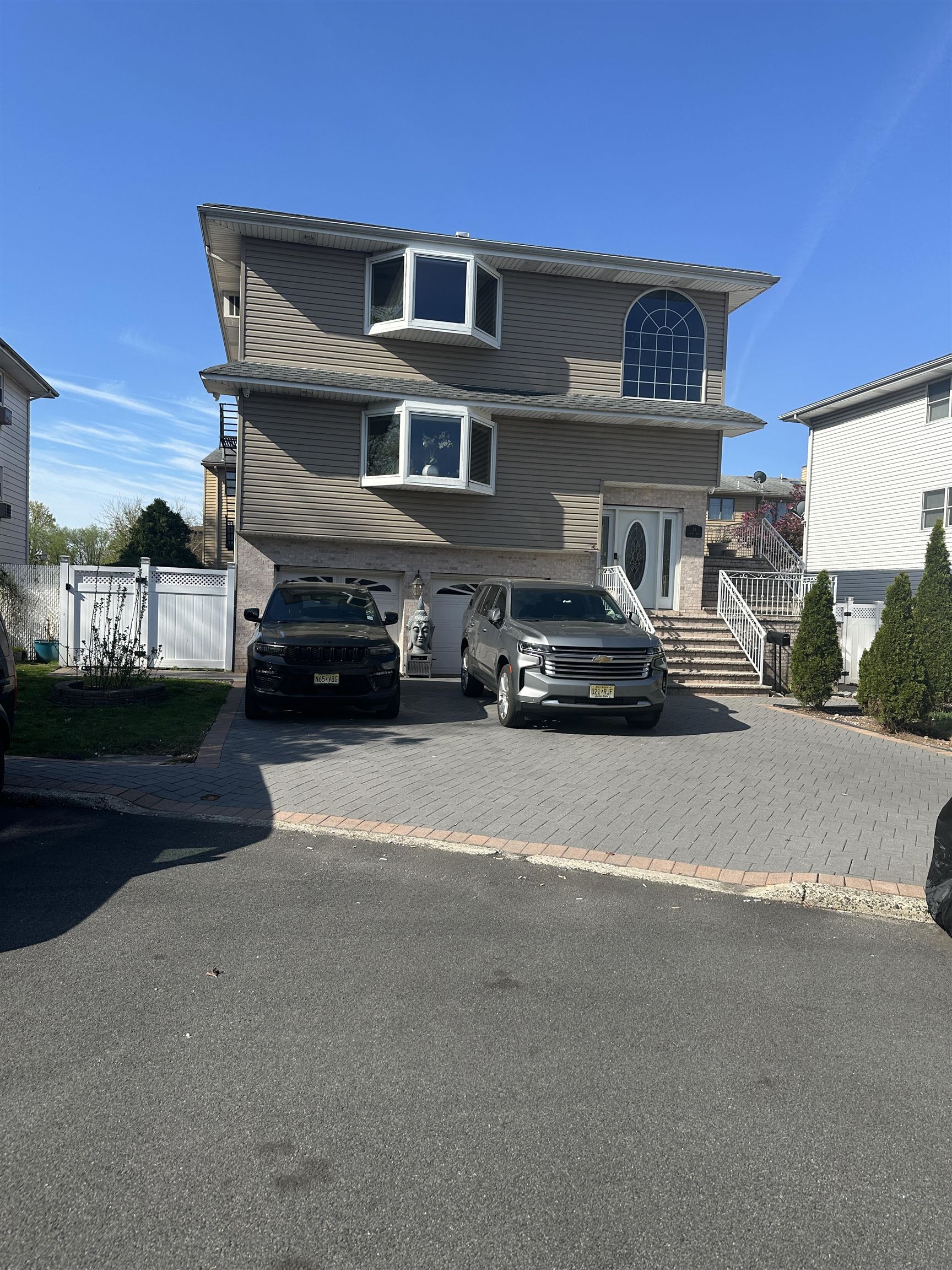 # 250008092 - For Rent in Secaucus NJ
