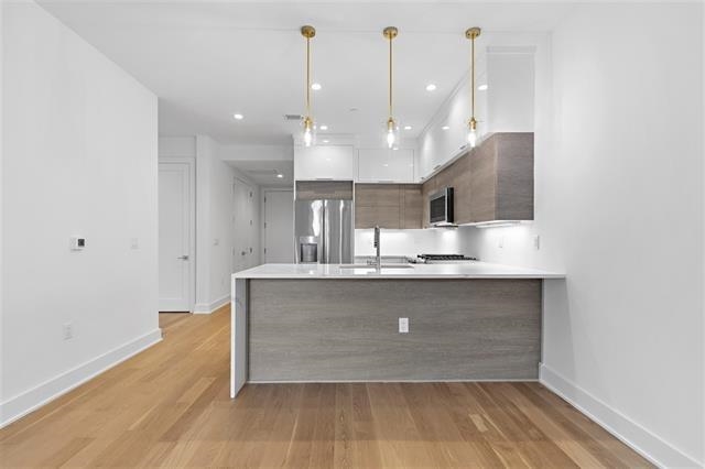 # 250008117 - For Rent in West New York NJ