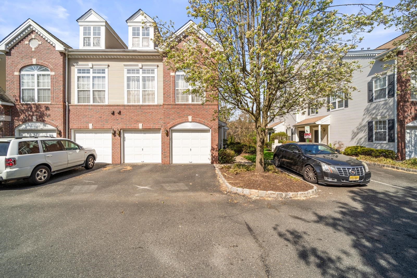 # 250008139 - For Rent in Clifton NJ