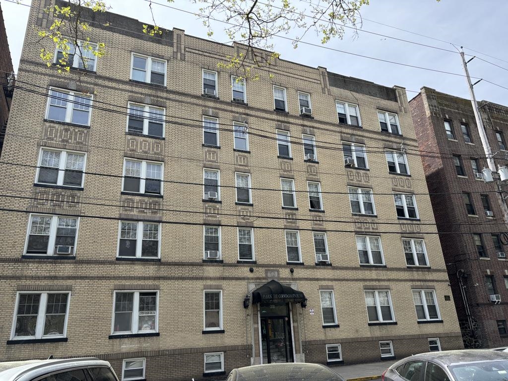 # 250008169 - For Rent in North Bergen NJ