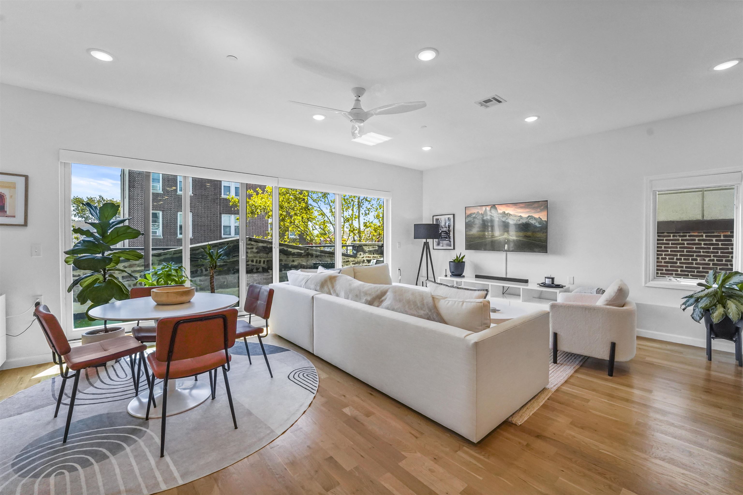 # 250008195 - For Rent in JERSEY CITY - Journal Square NJ