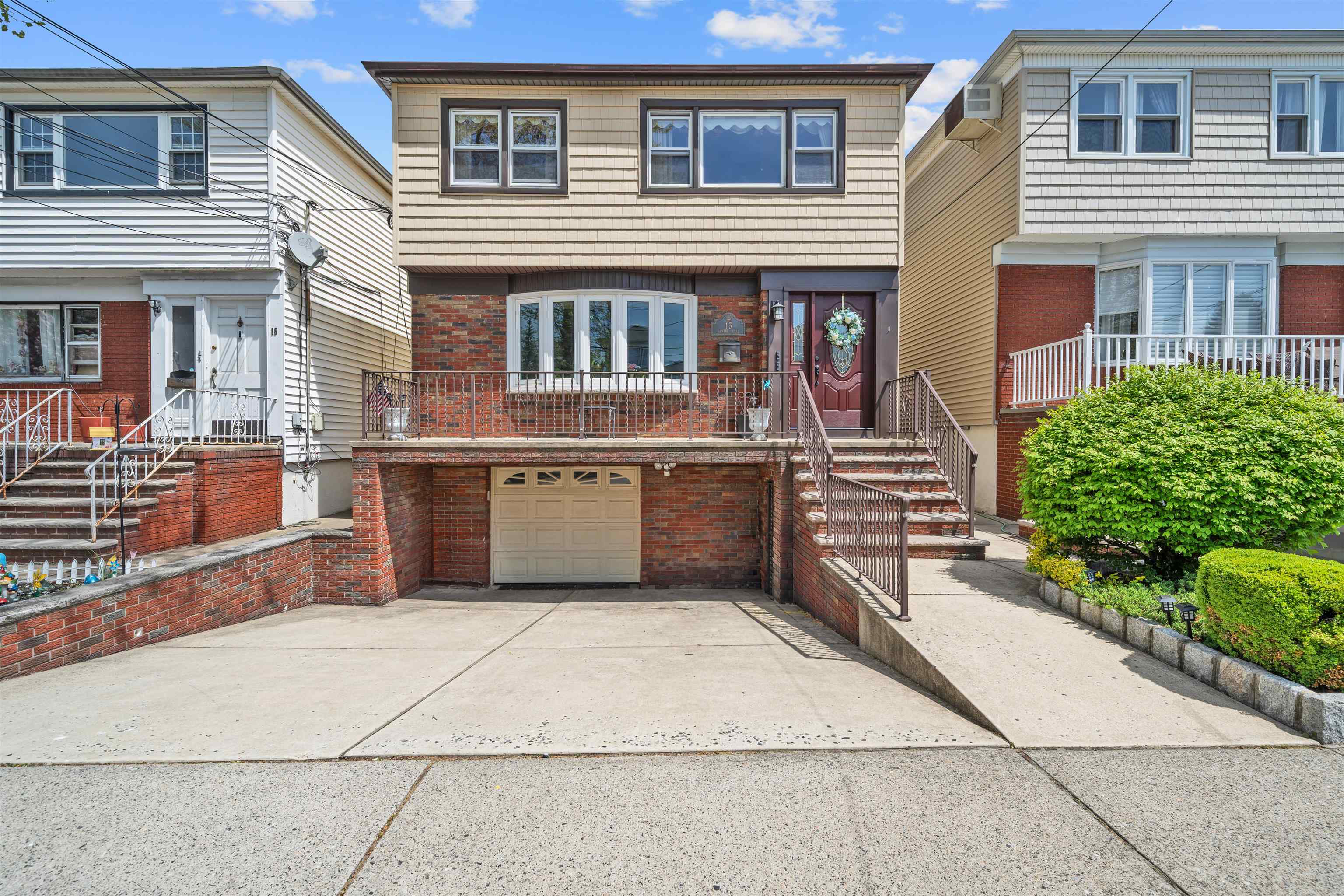 # 250008210 - For Rent in Bayonne NJ