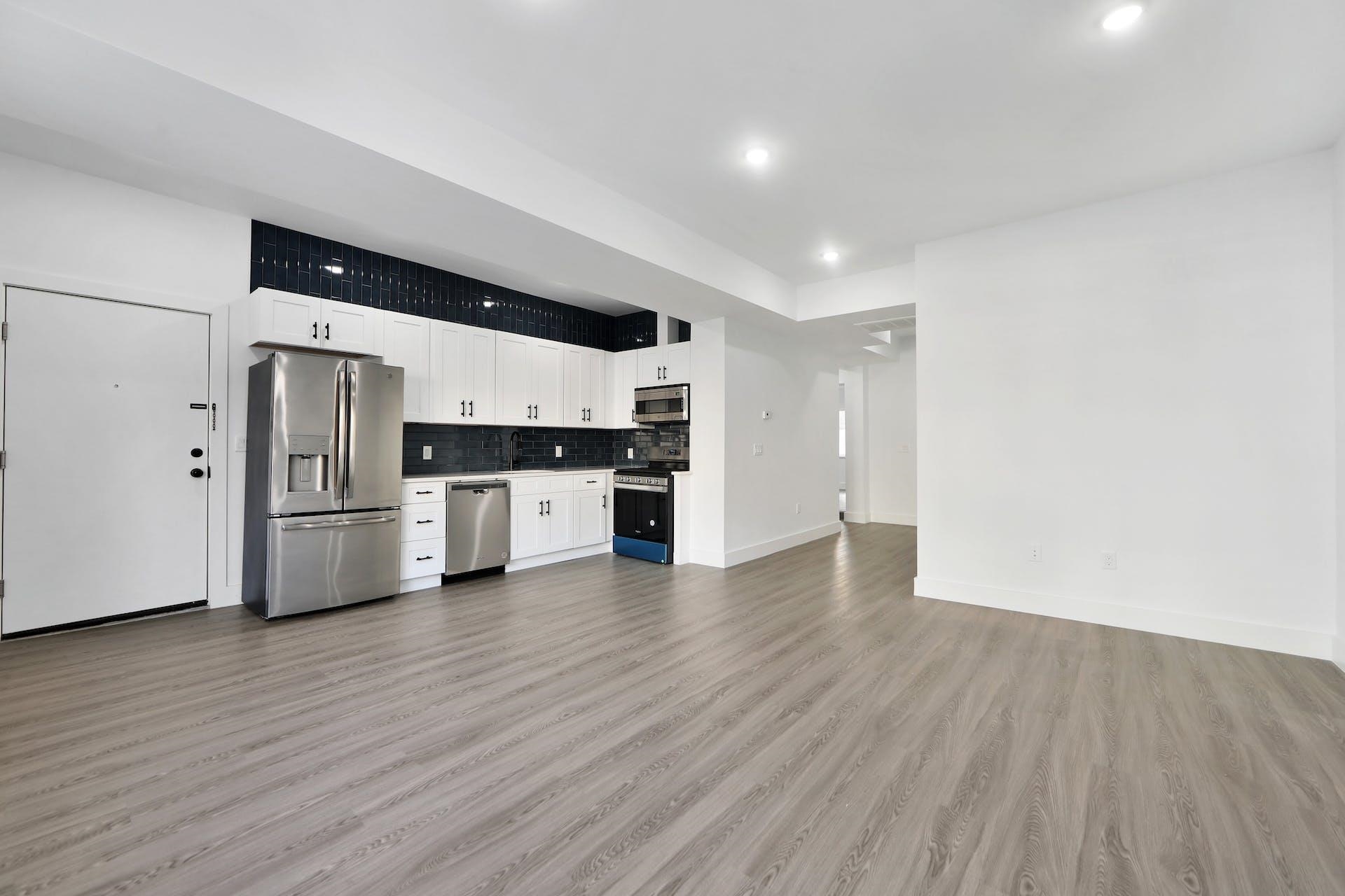# 250008238 - For Rent in JERSEY CITY - Heights NJ