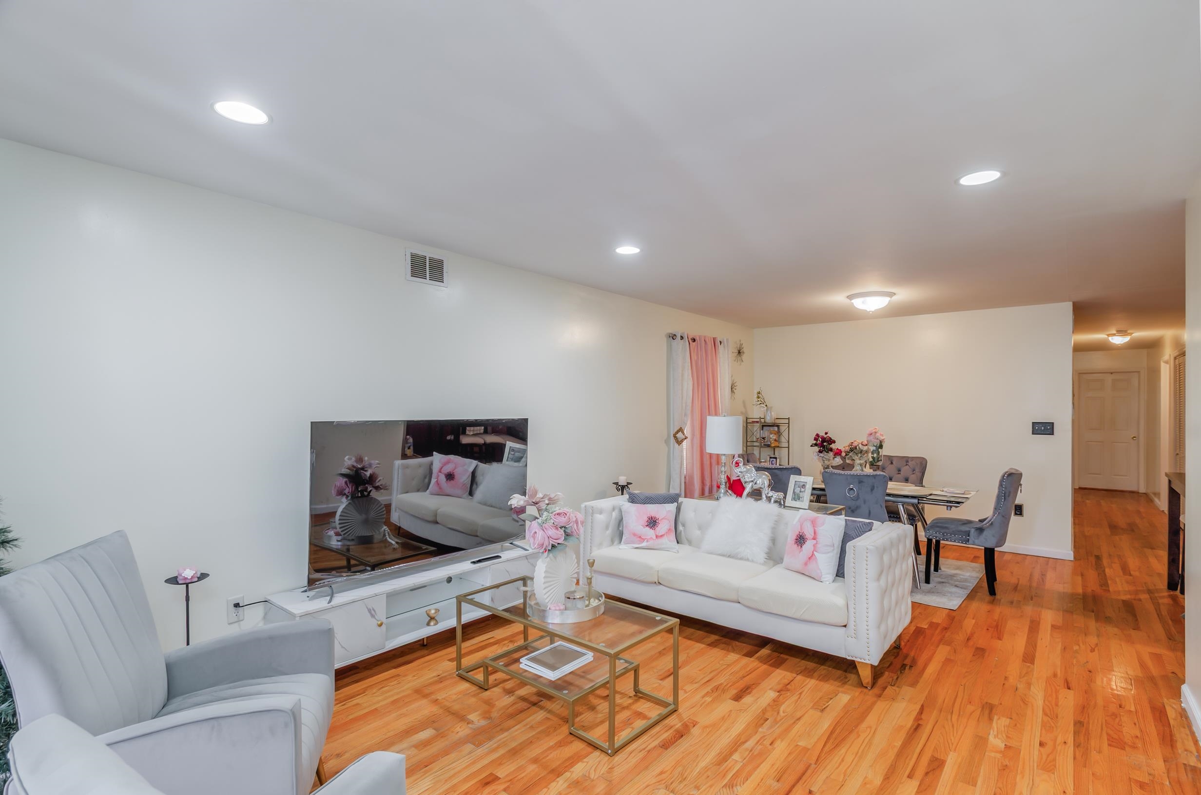 # 250008248 - For Rent in JERSEY CITY - Greenville NJ
