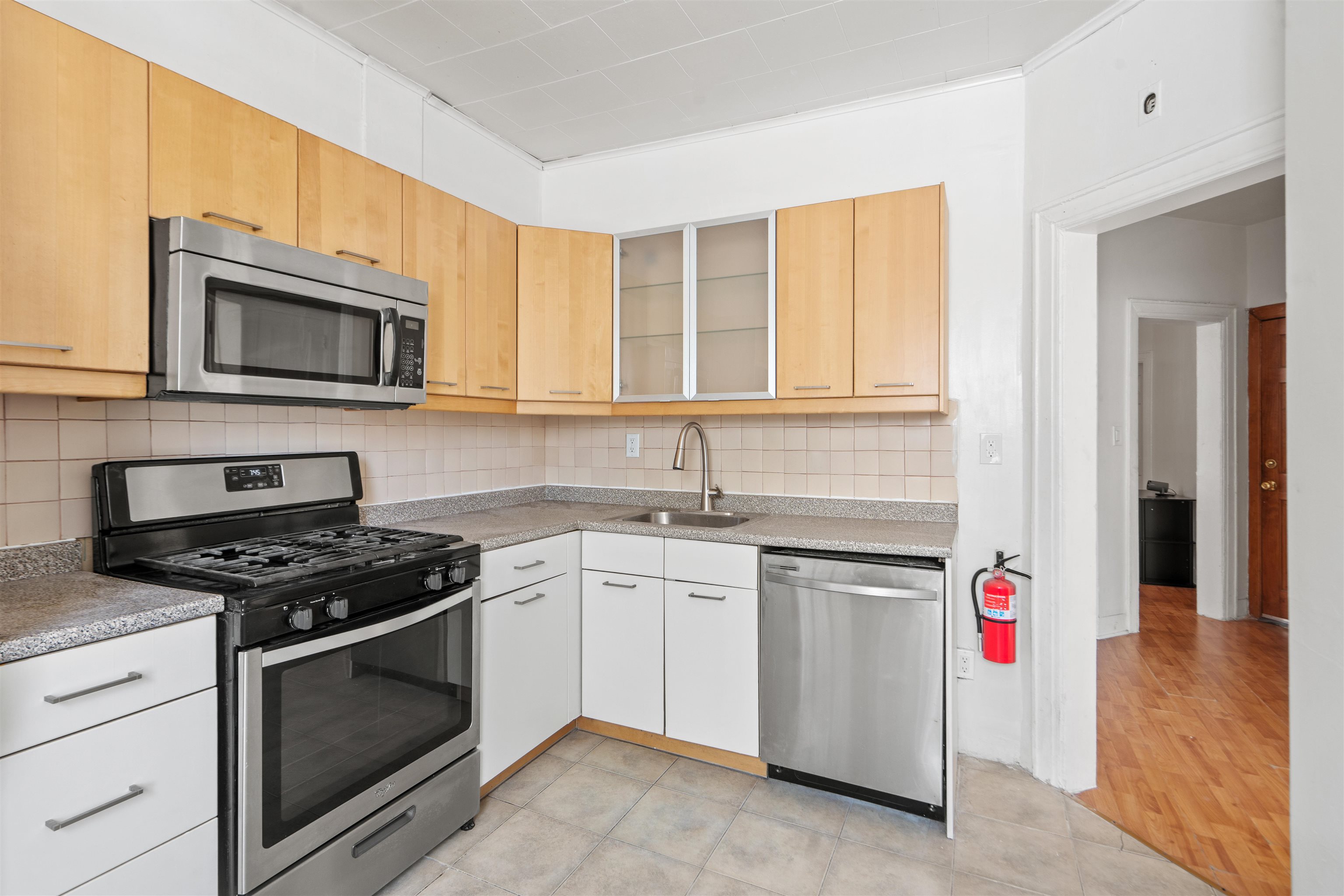 # 250008249 - For Rent in West New York NJ