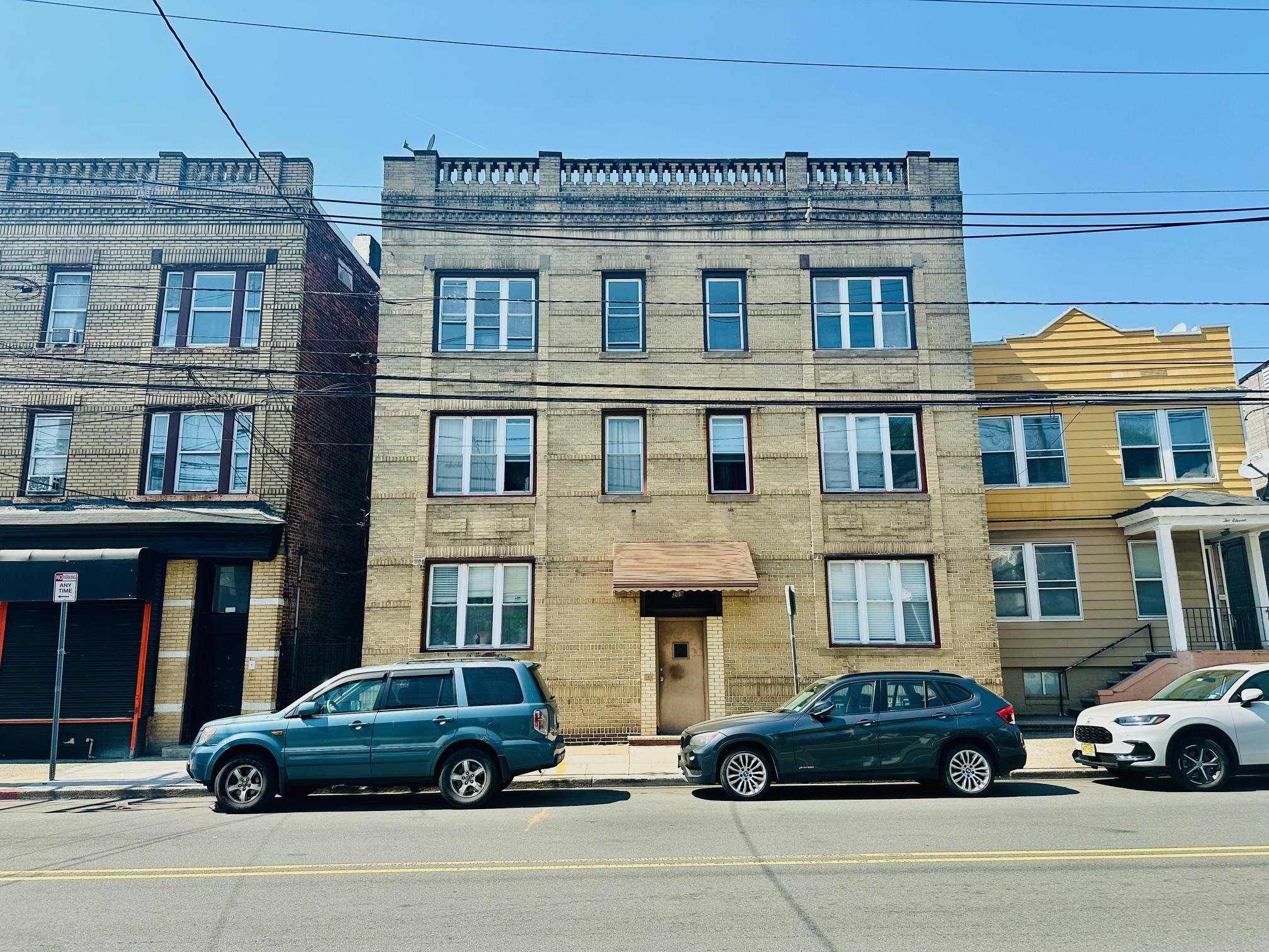 # 250008273 - For Rent in JERSEY CITY - Bergen-Lafayett NJ
