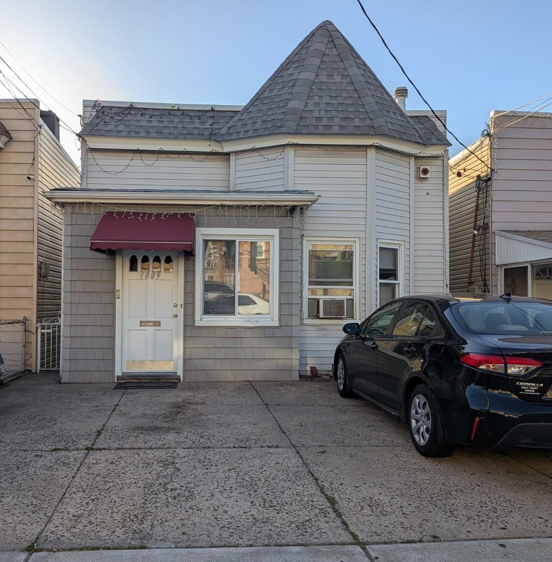# 250008317 - For Rent in North Bergen NJ