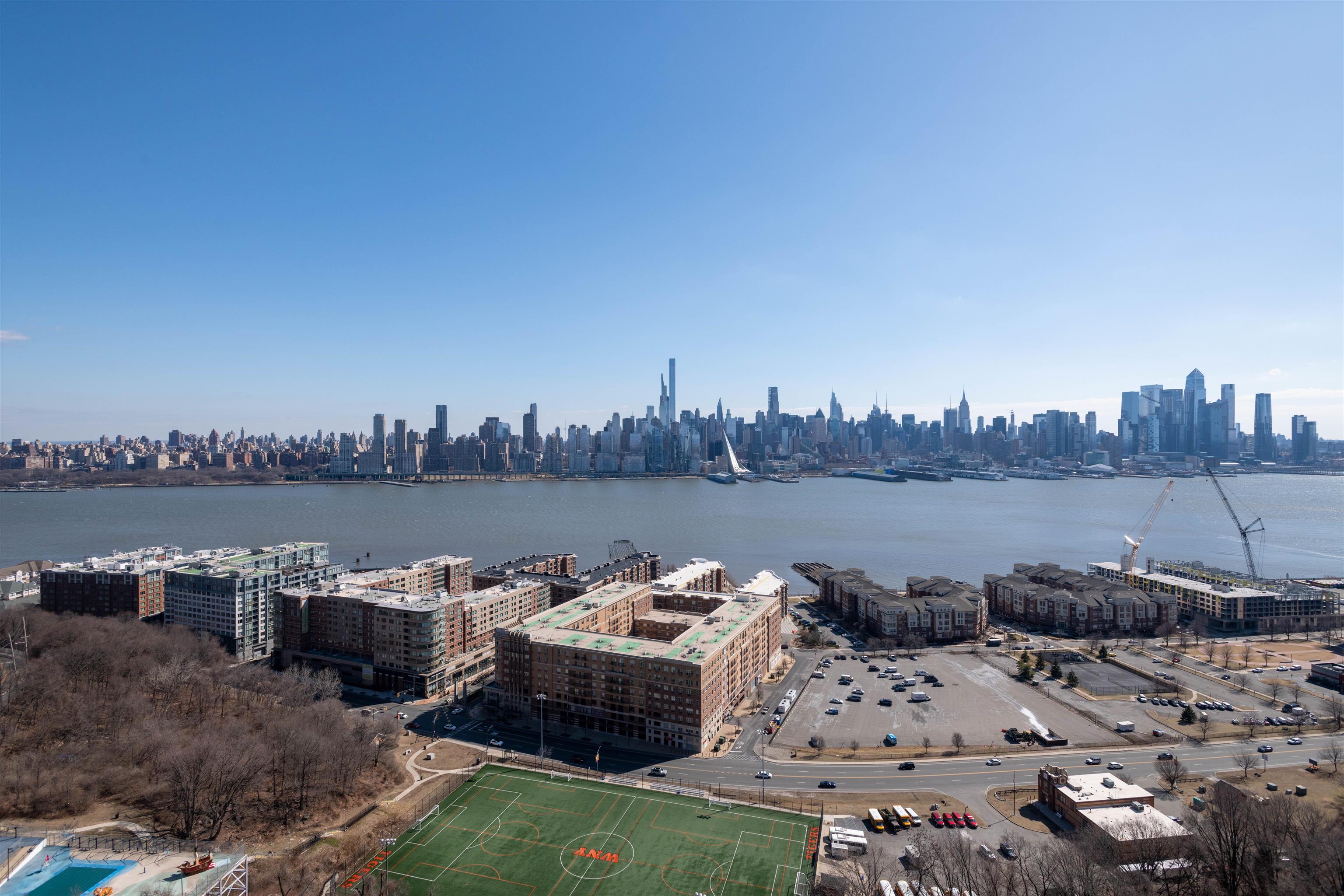 # 250008328 - For Rent in West New York NJ