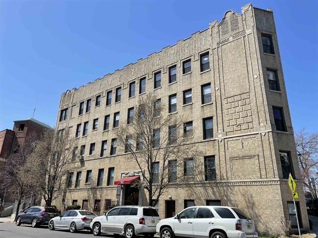 # 250008341 - For Rent in JERSEY CITY - Heights NJ