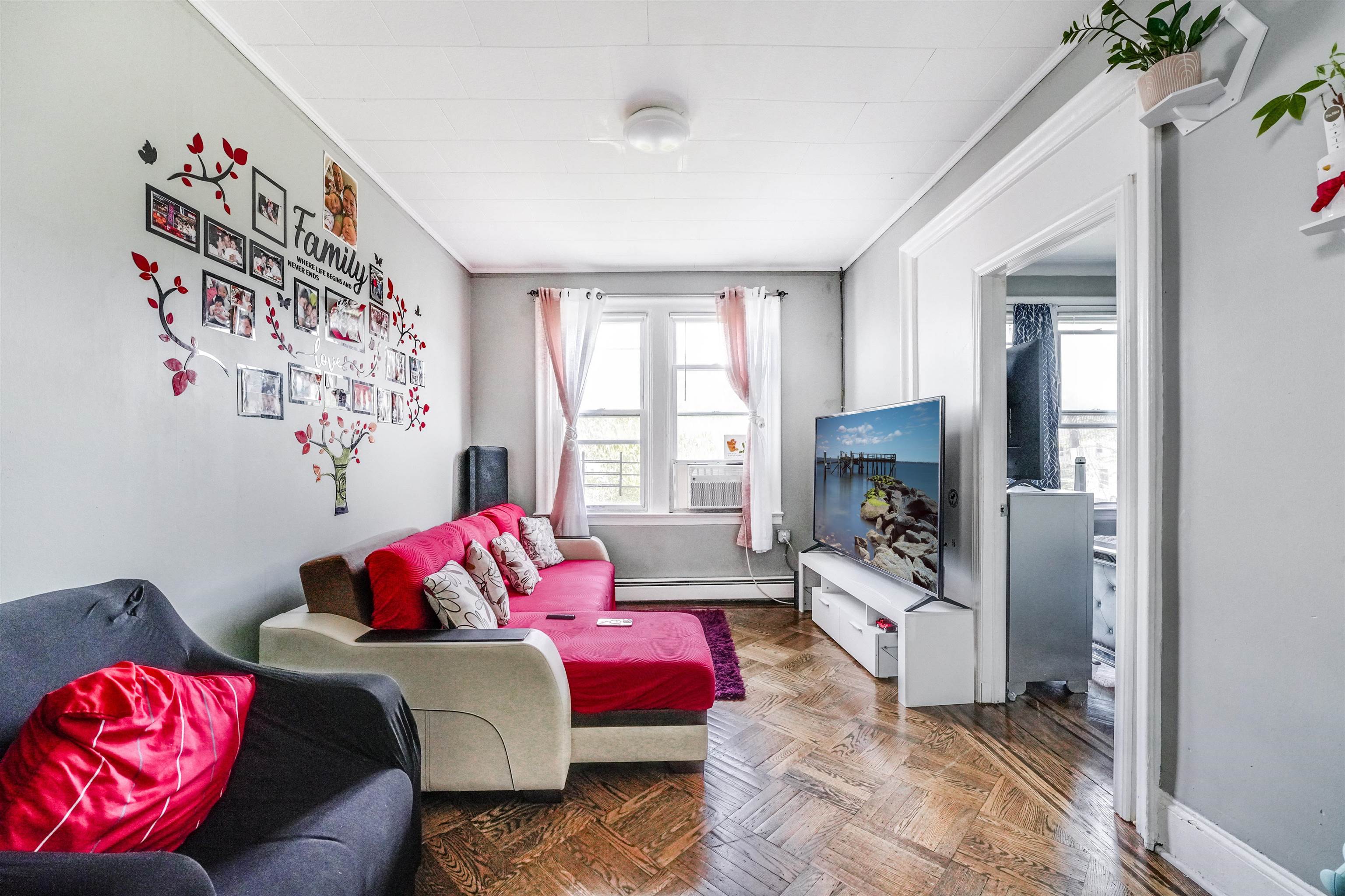 # 250008368 - For Rent in JERSEY CITY - Heights NJ