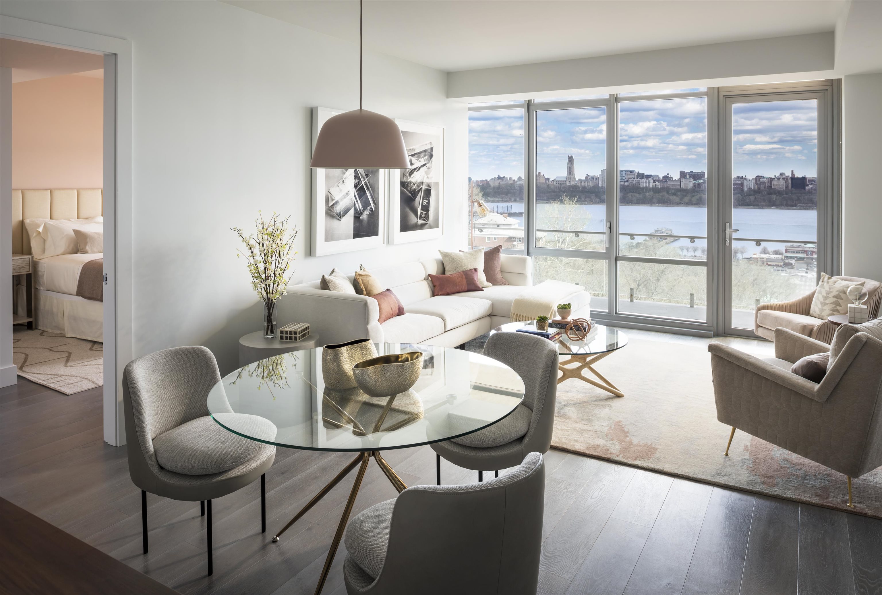 # 250008373 - For Rent in Cliffside Park NJ