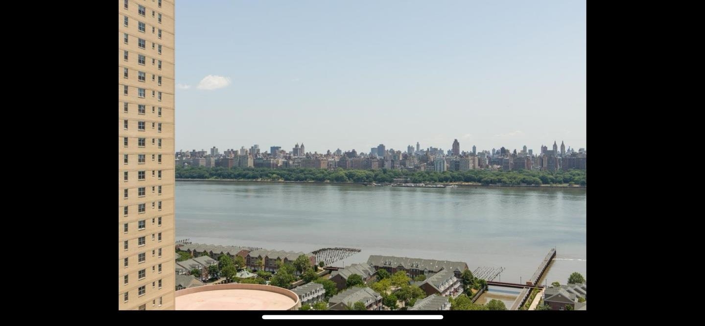 # 250008374 - For Rent in West New York NJ