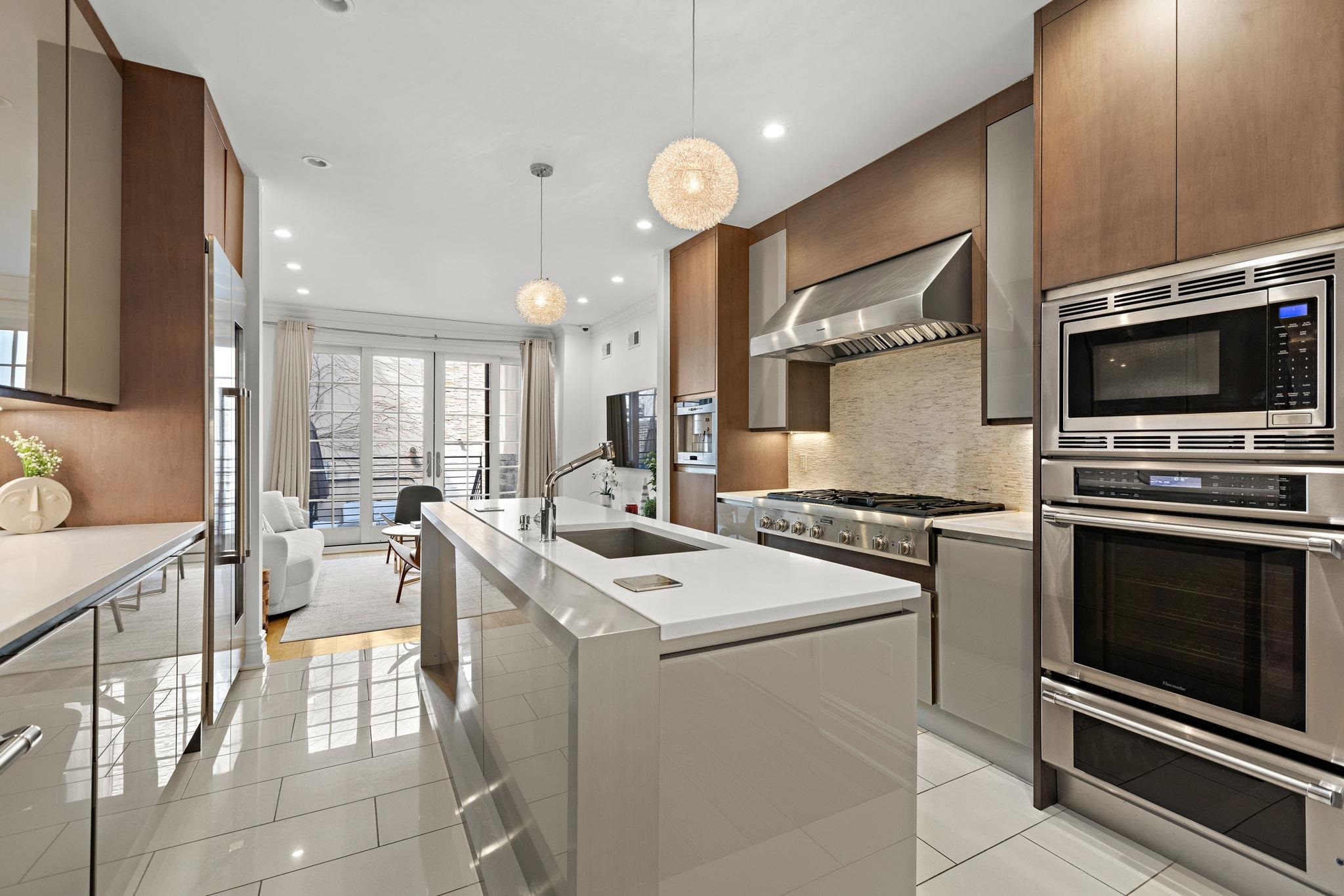 # 250008380 - For Rent in Hoboken NJ
