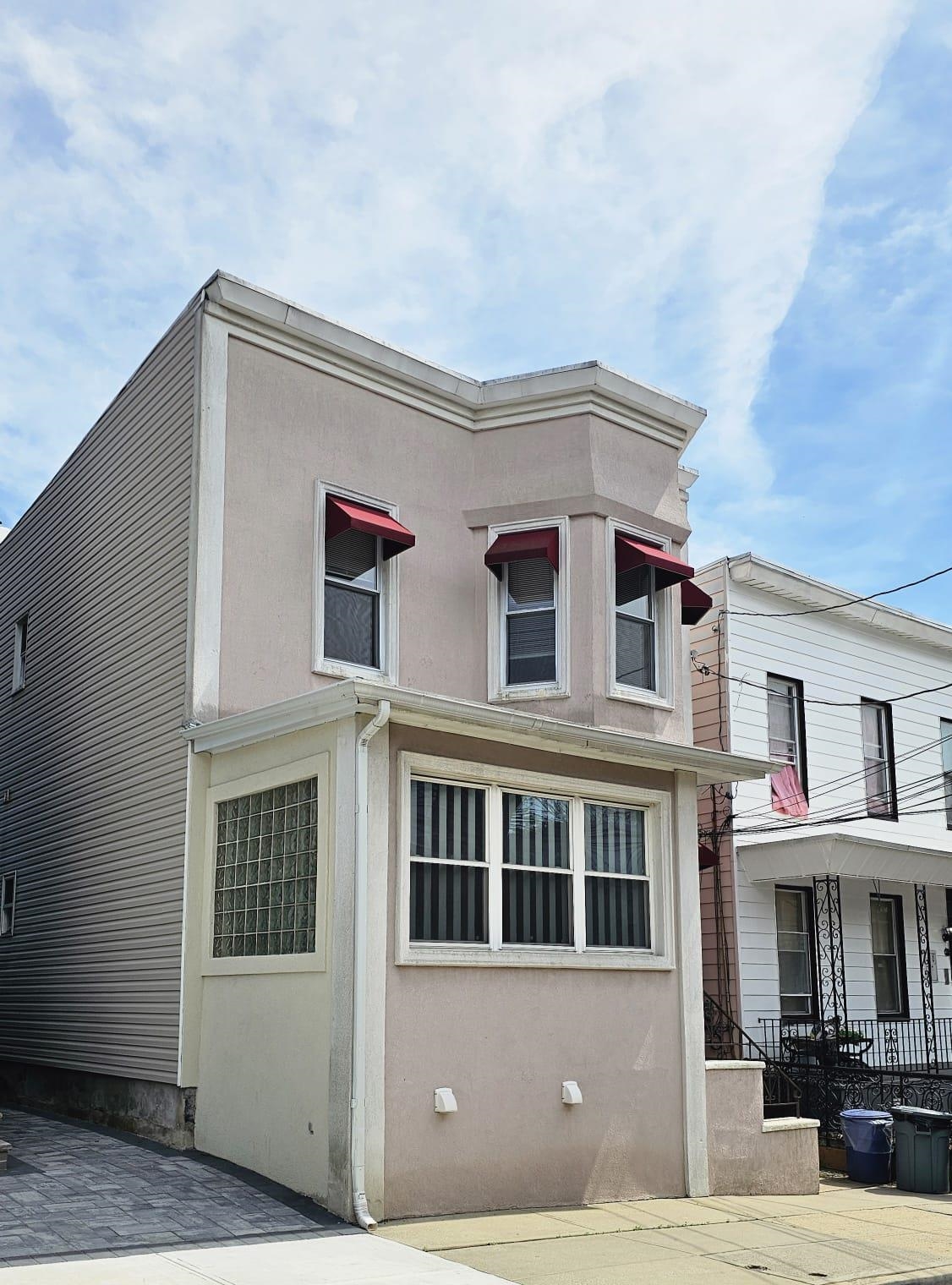 # 250008405 - For Rent in North Bergen NJ