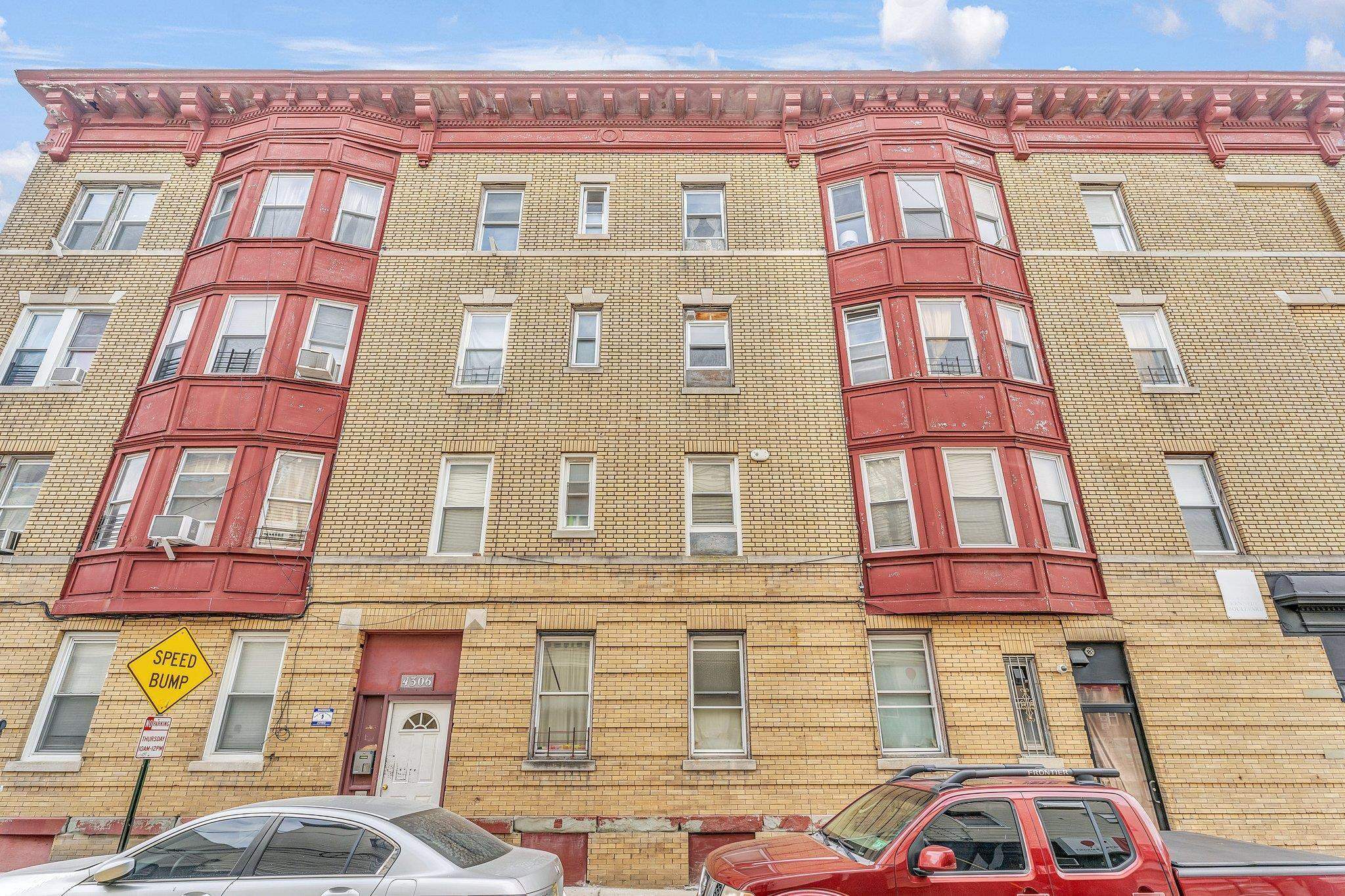# 250008434 - For Rent in Union City NJ