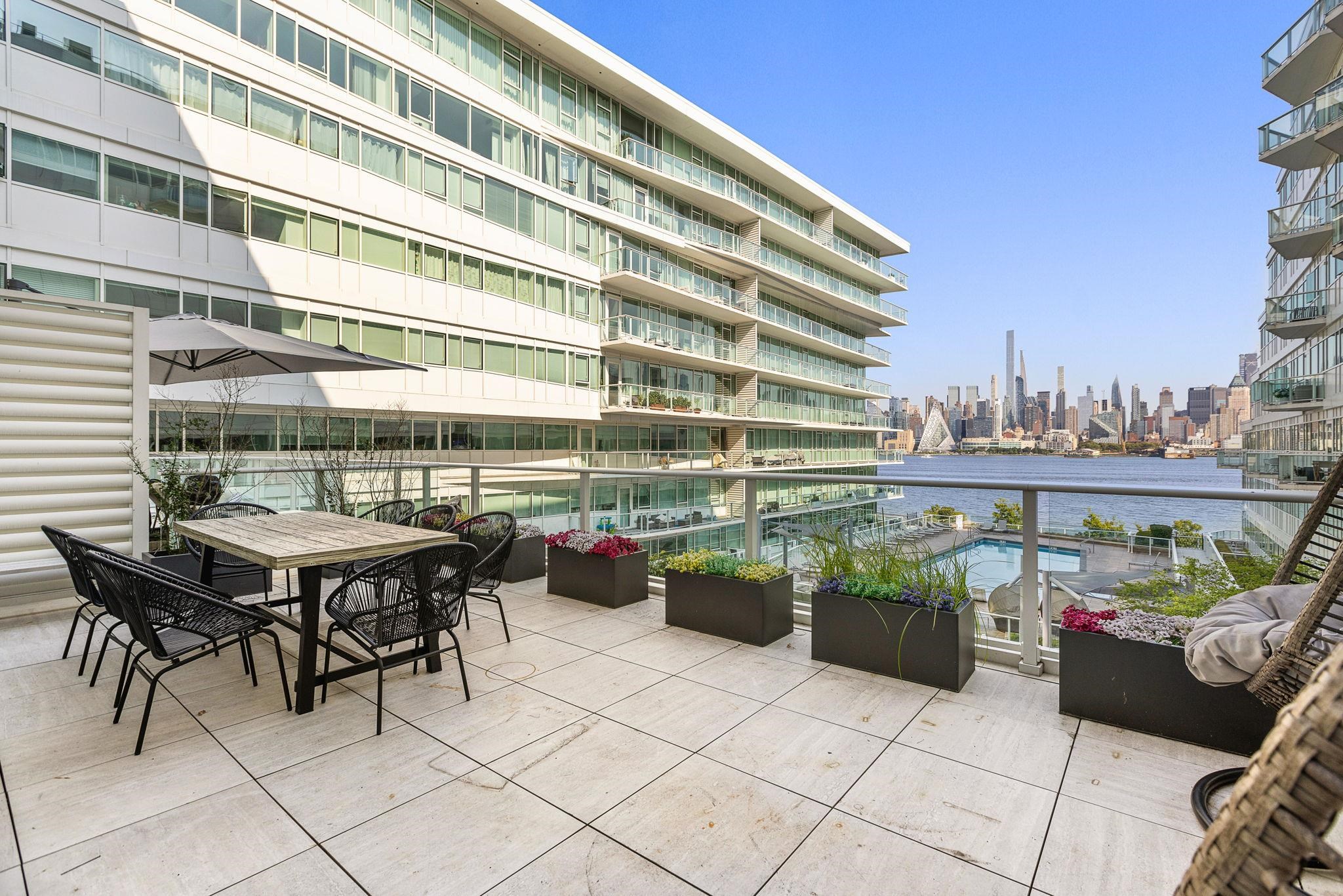 # 250008443 - For Rent in Weehawken NJ
