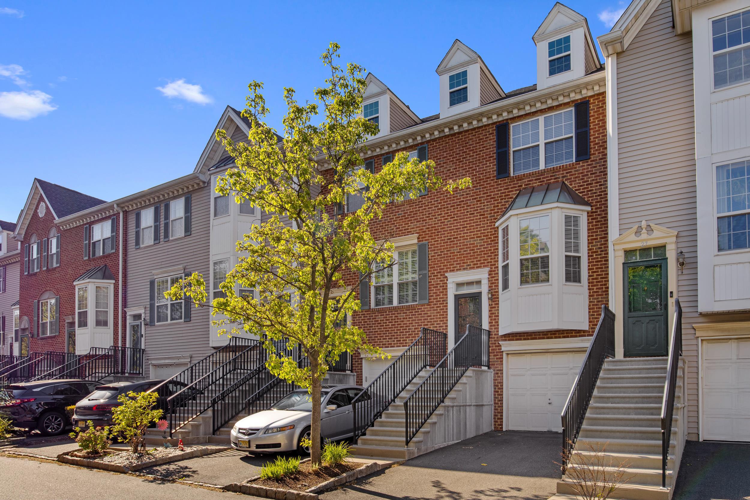 # 250008455 - For Rent in JERSEY CITY - West Bergen NJ