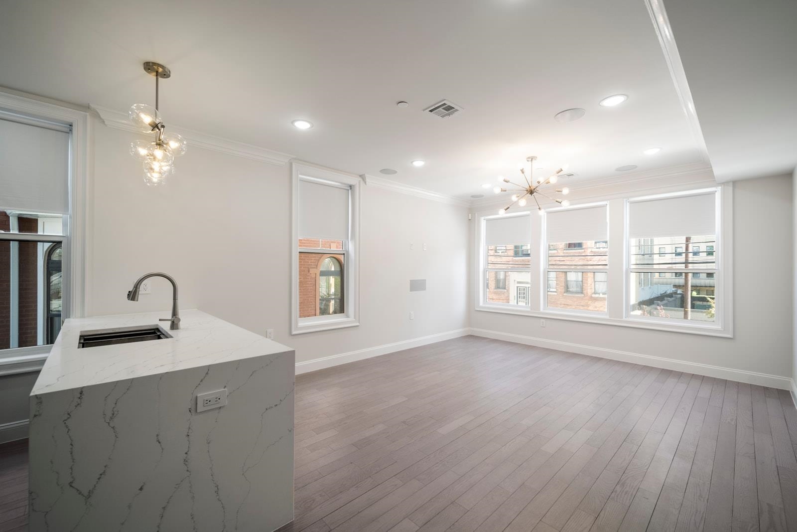 # 250008456 - For Rent in JERSEY CITY - Journal Square NJ
