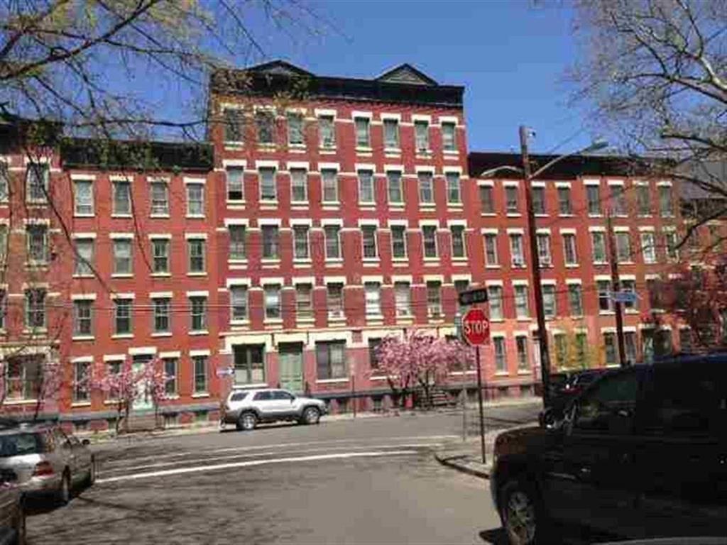 # 250008463 - For Rent in JERSEY CITY - Downtown NJ