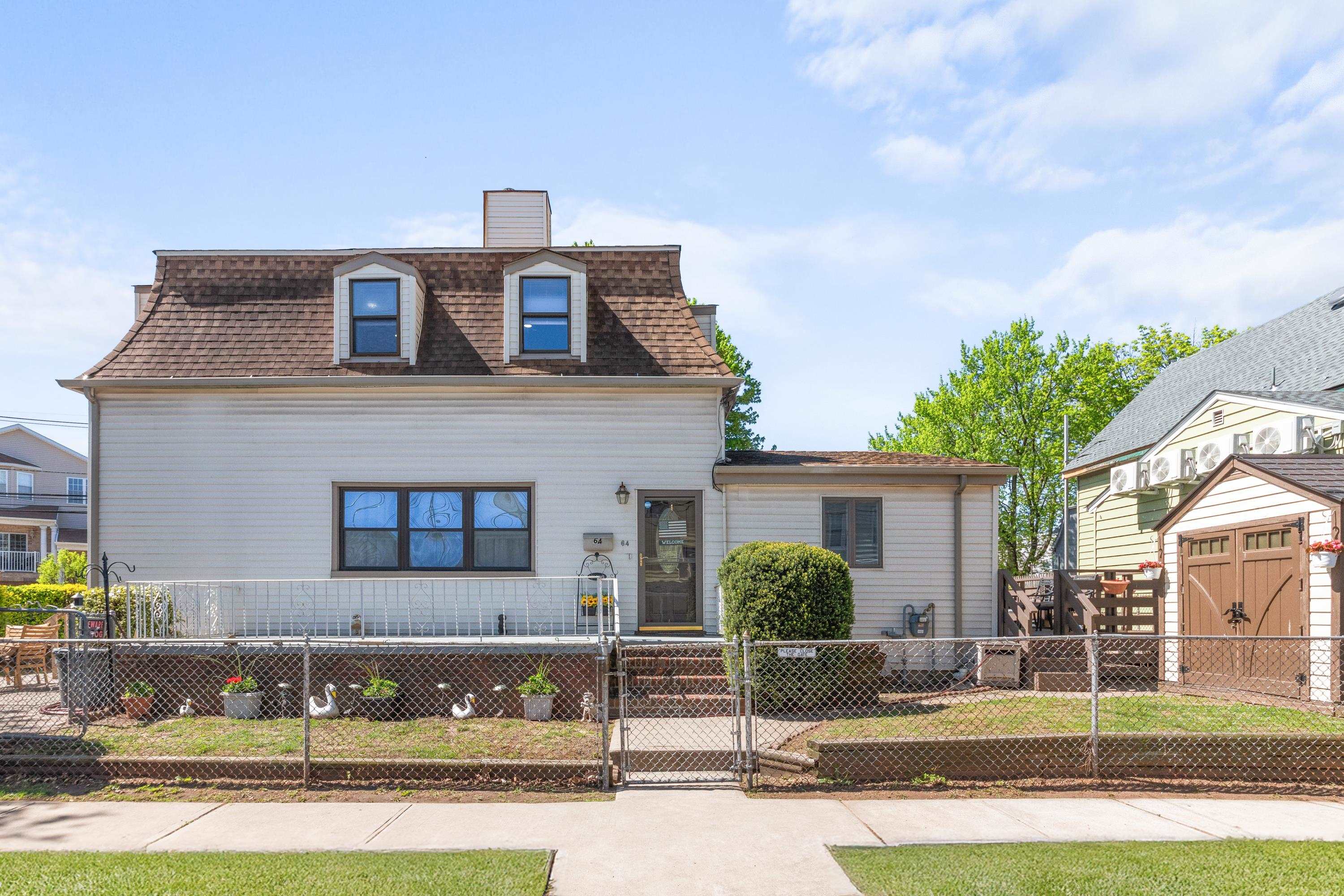 # 250008477 - For Rent in Bayonne NJ