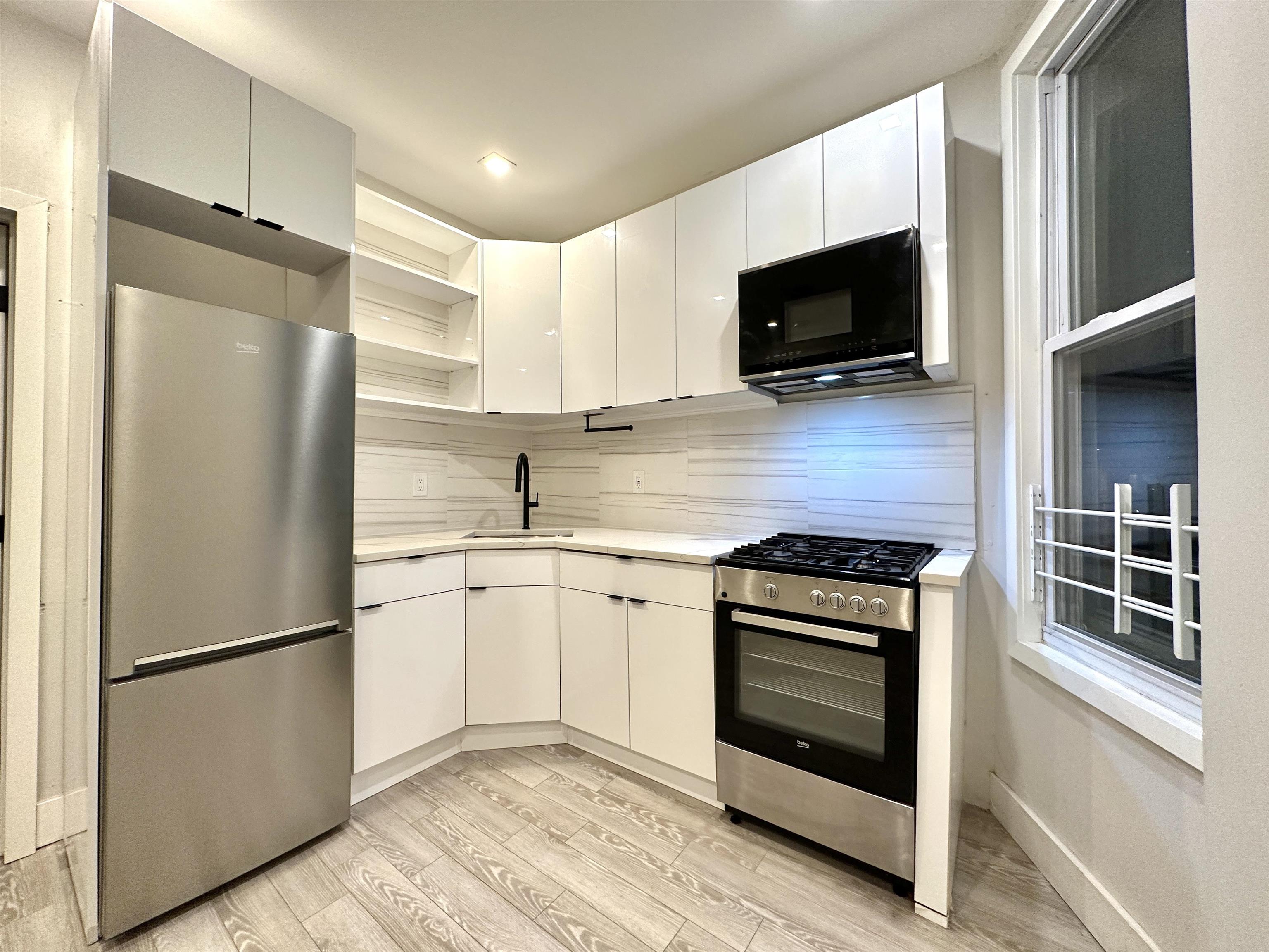 # 250008486 - For Rent in JERSEY CITY - Journal Square NJ